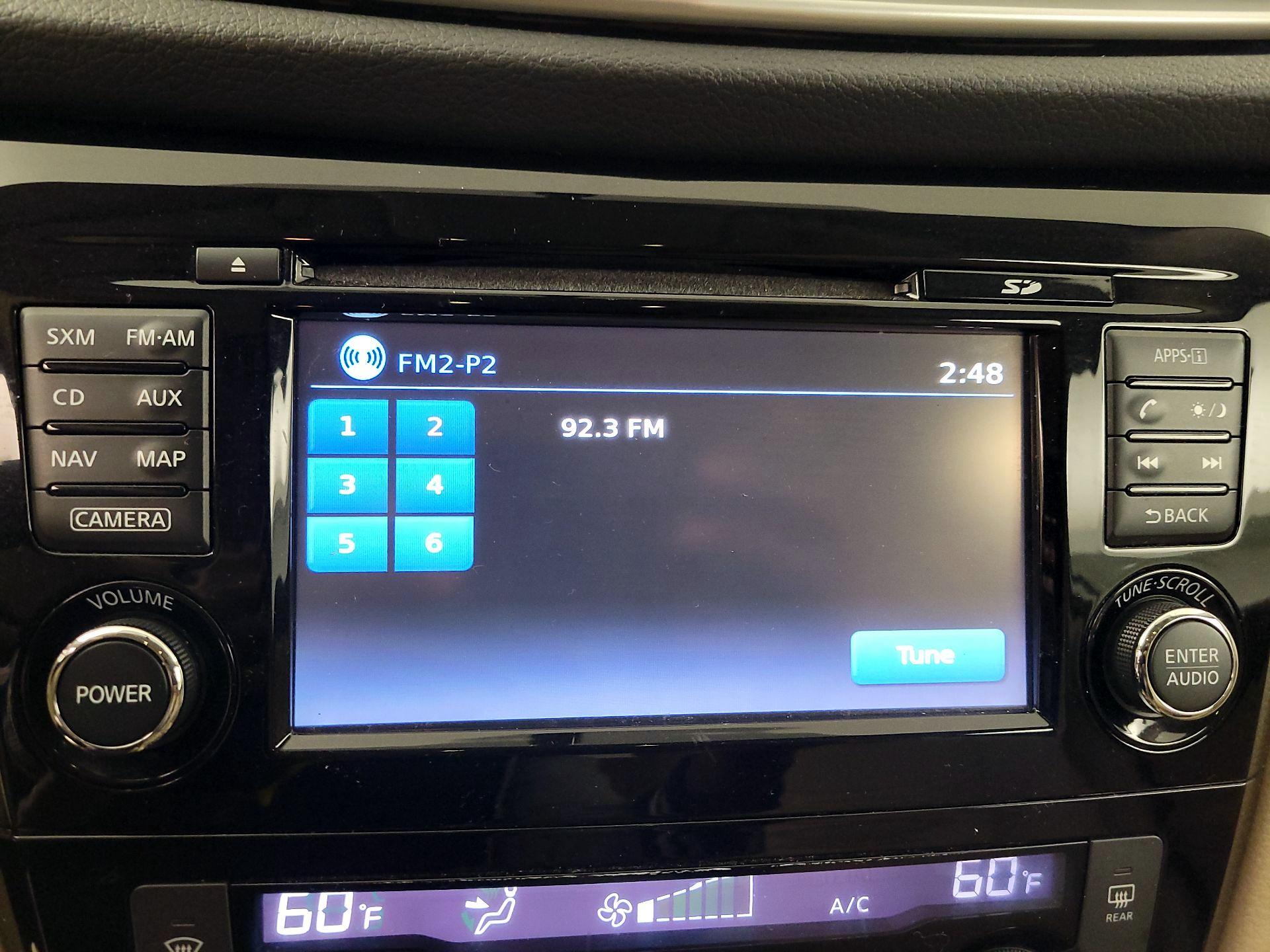 Thumbnail: 2015 Nissan Rogue - 16