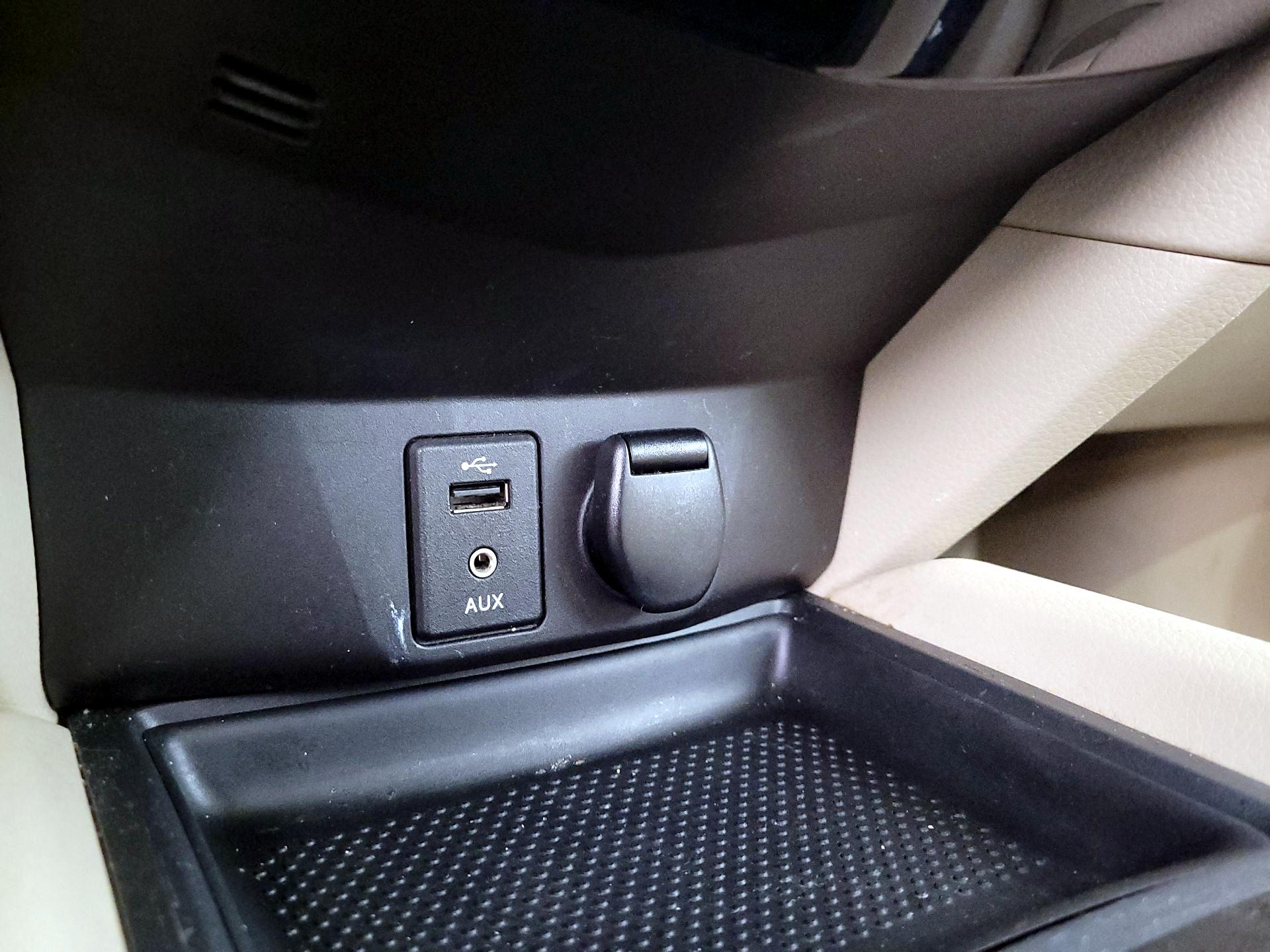 Thumbnail: 2015 Nissan Rogue - 19