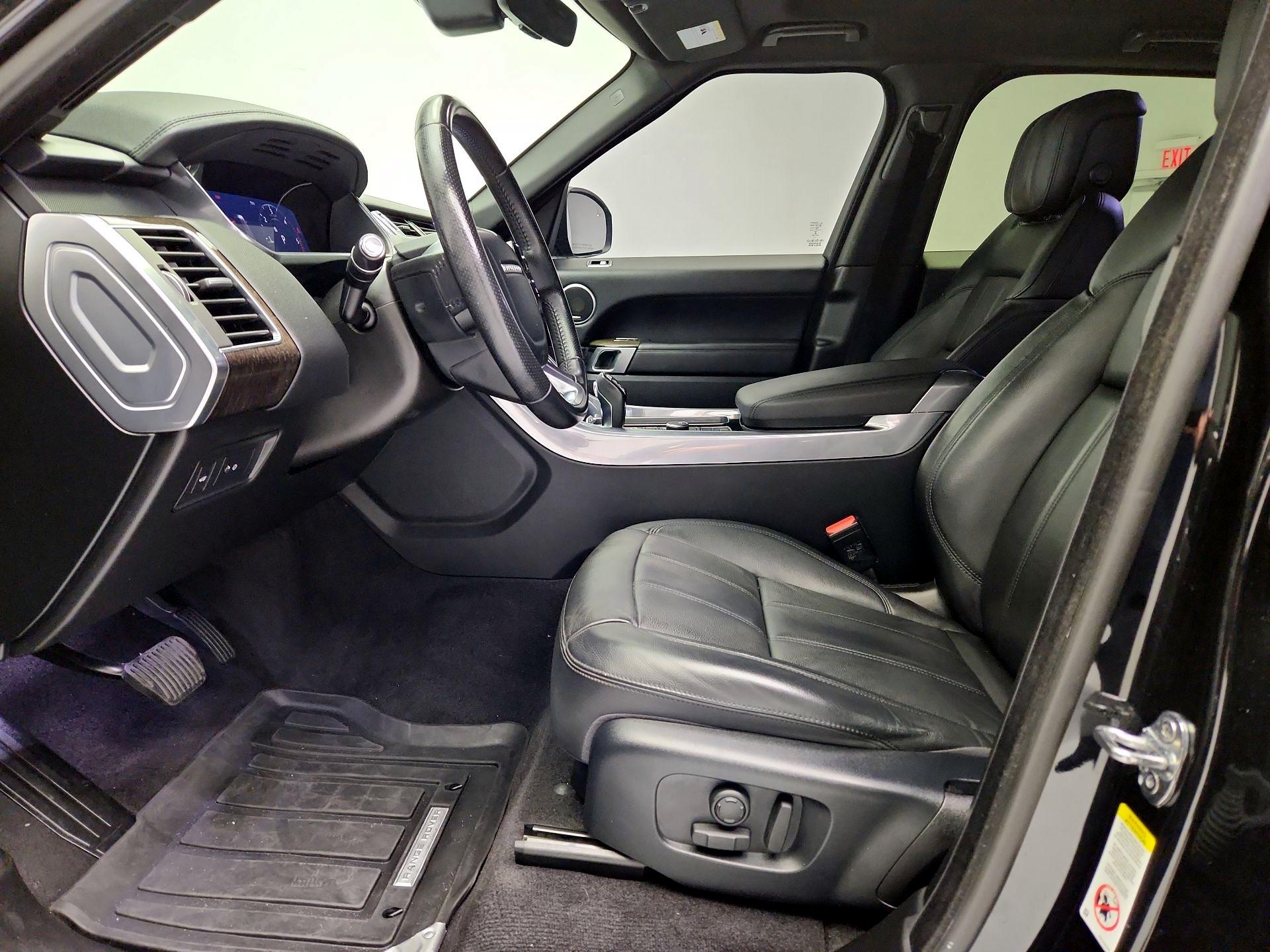 Thumbnail: 2020 Land Rover Range Rover Sport - 11