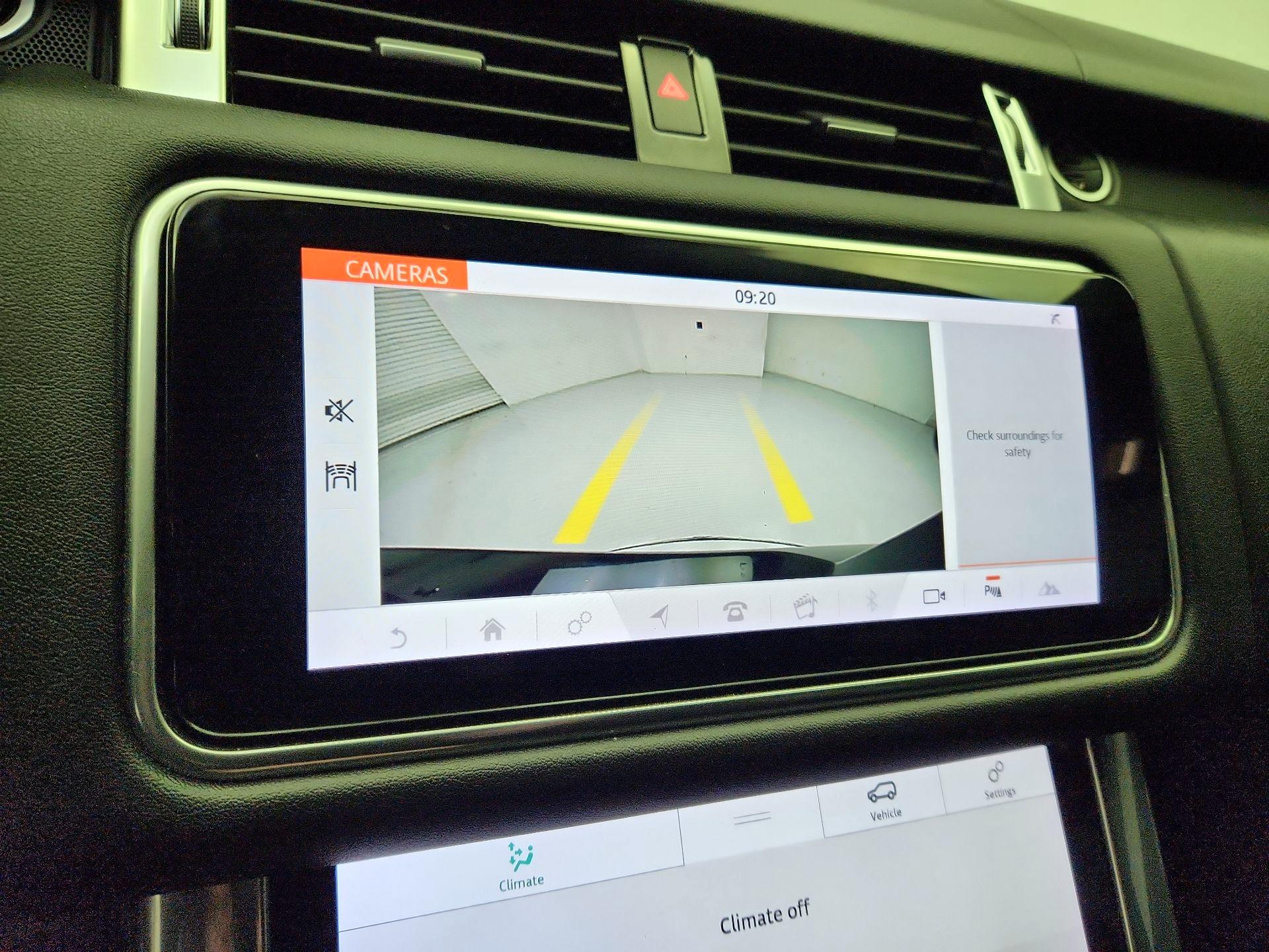 Thumbnail: 2020 Land Rover Range Rover Sport - 15