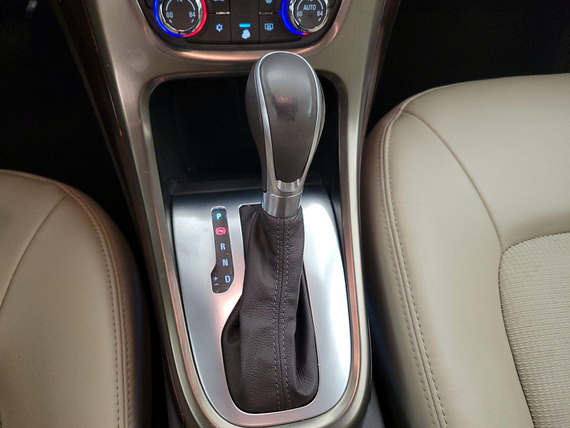 Thumbnail: 2015 Buick Verano - 18