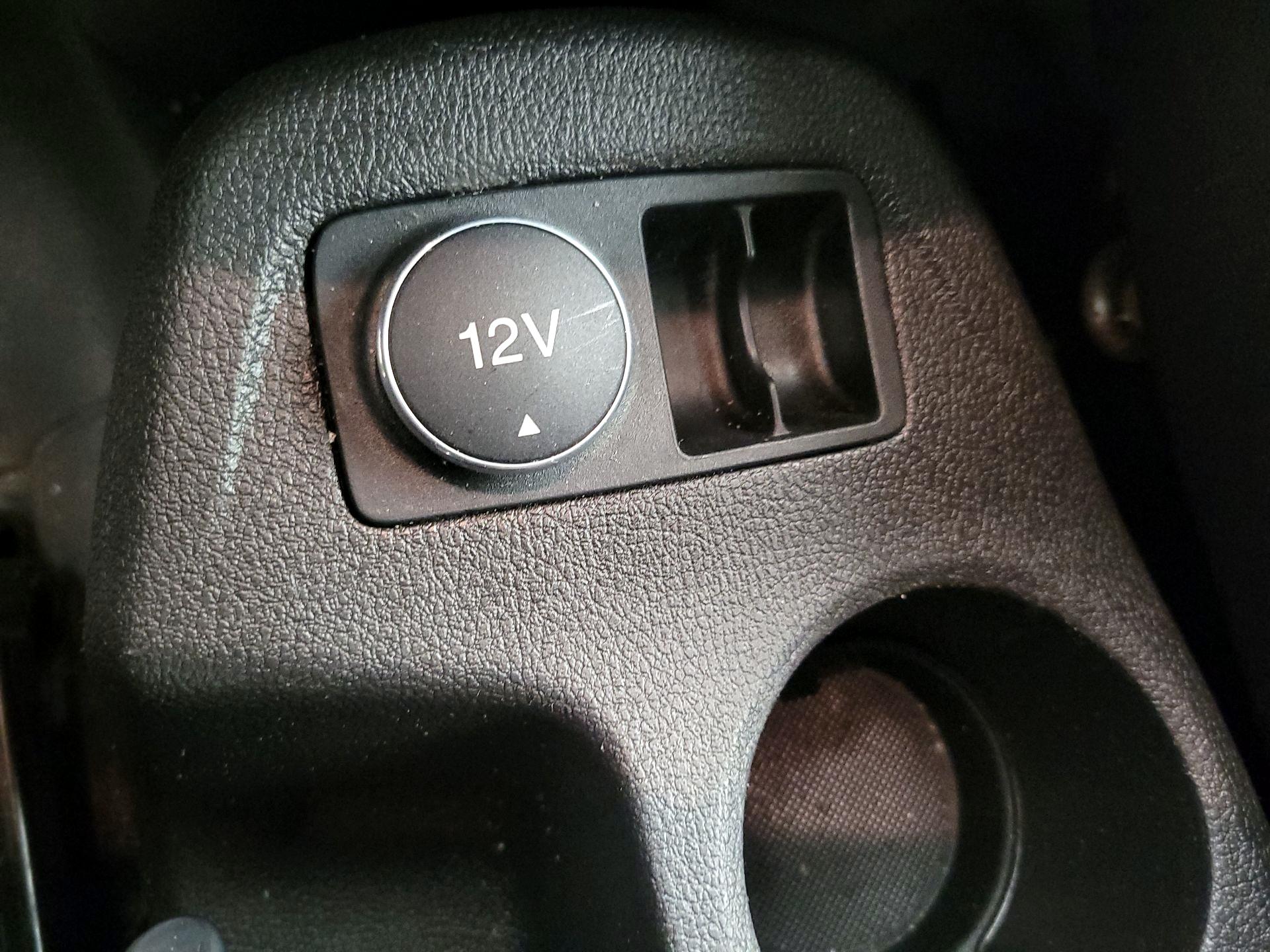 Thumbnail: 2018 Ford Transit Series - 18