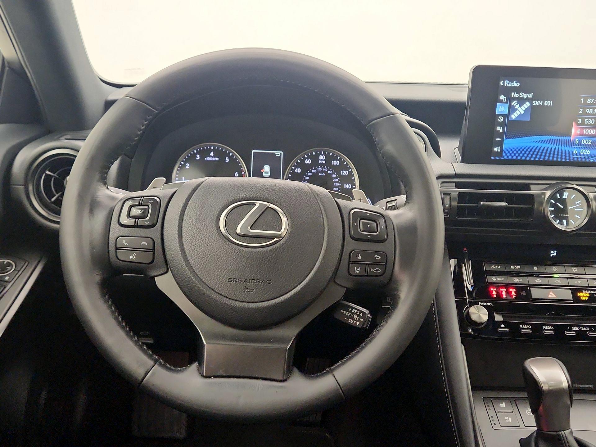 Thumbnail: 2023 Lexus IS - 10