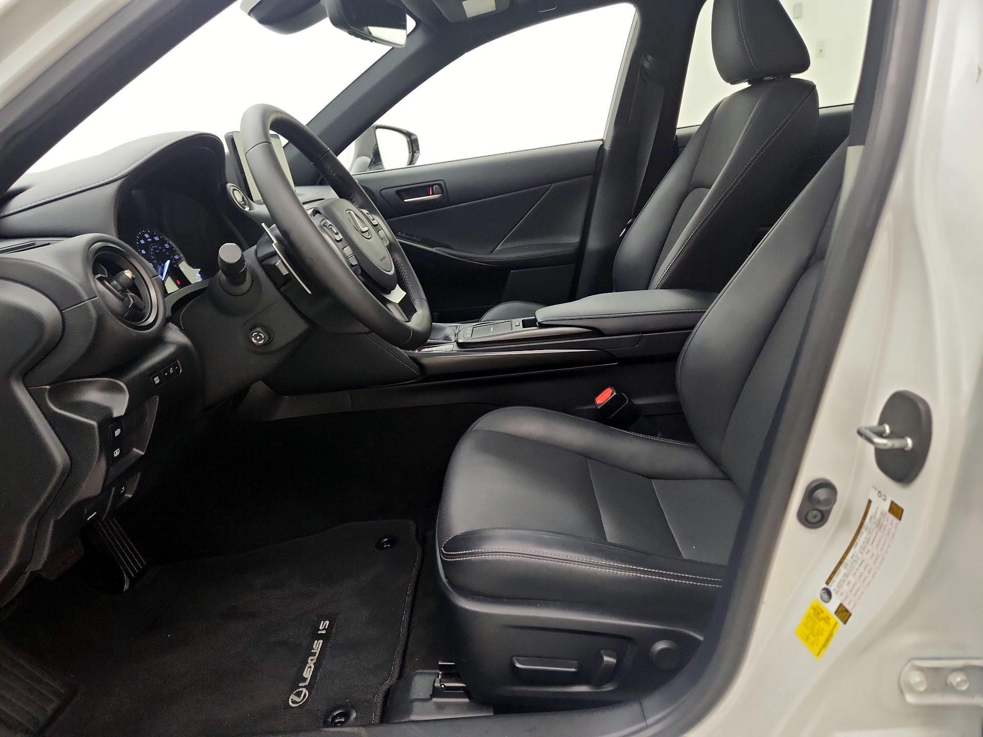 Thumbnail: 2023 Lexus IS - 11