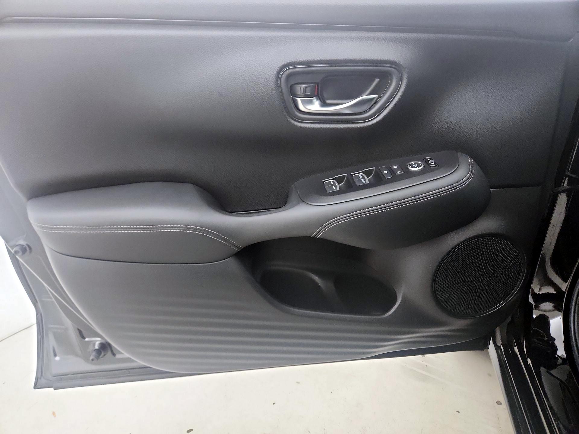 Thumbnail: 2023 Honda HR-V - 12