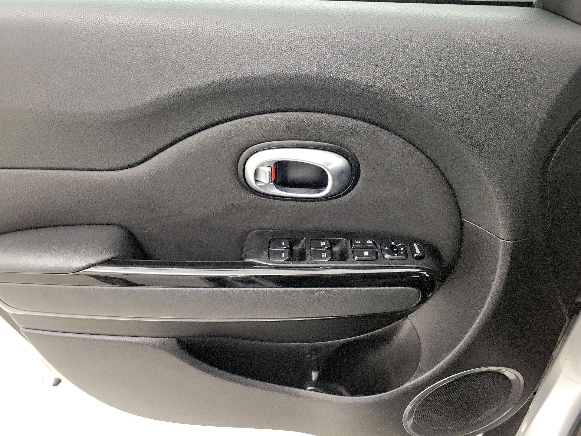 Thumbnail: 2014 Kia Soul - 12