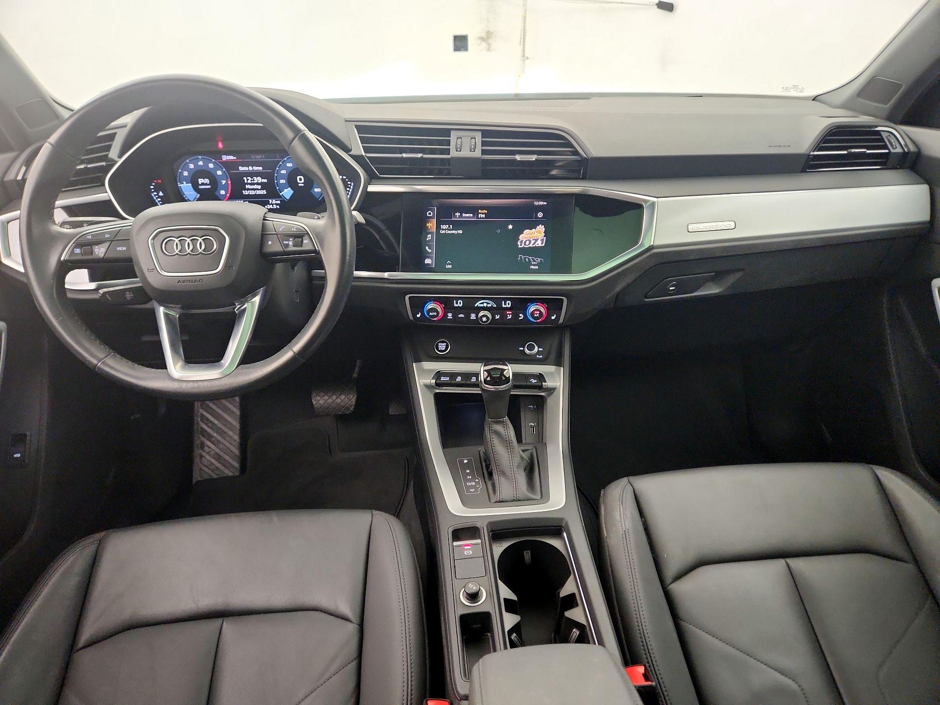 Thumbnail: 2021 Audi Q3 - 9