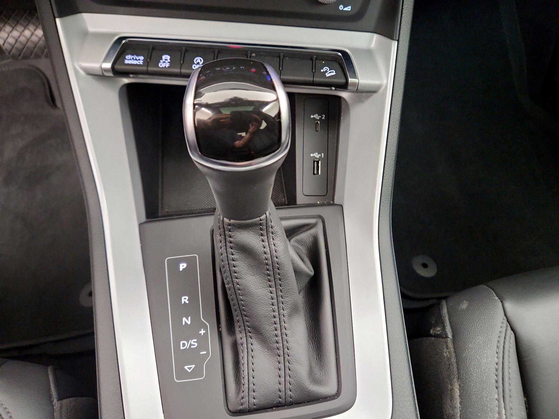 Thumbnail: 2021 Audi Q3 - 17