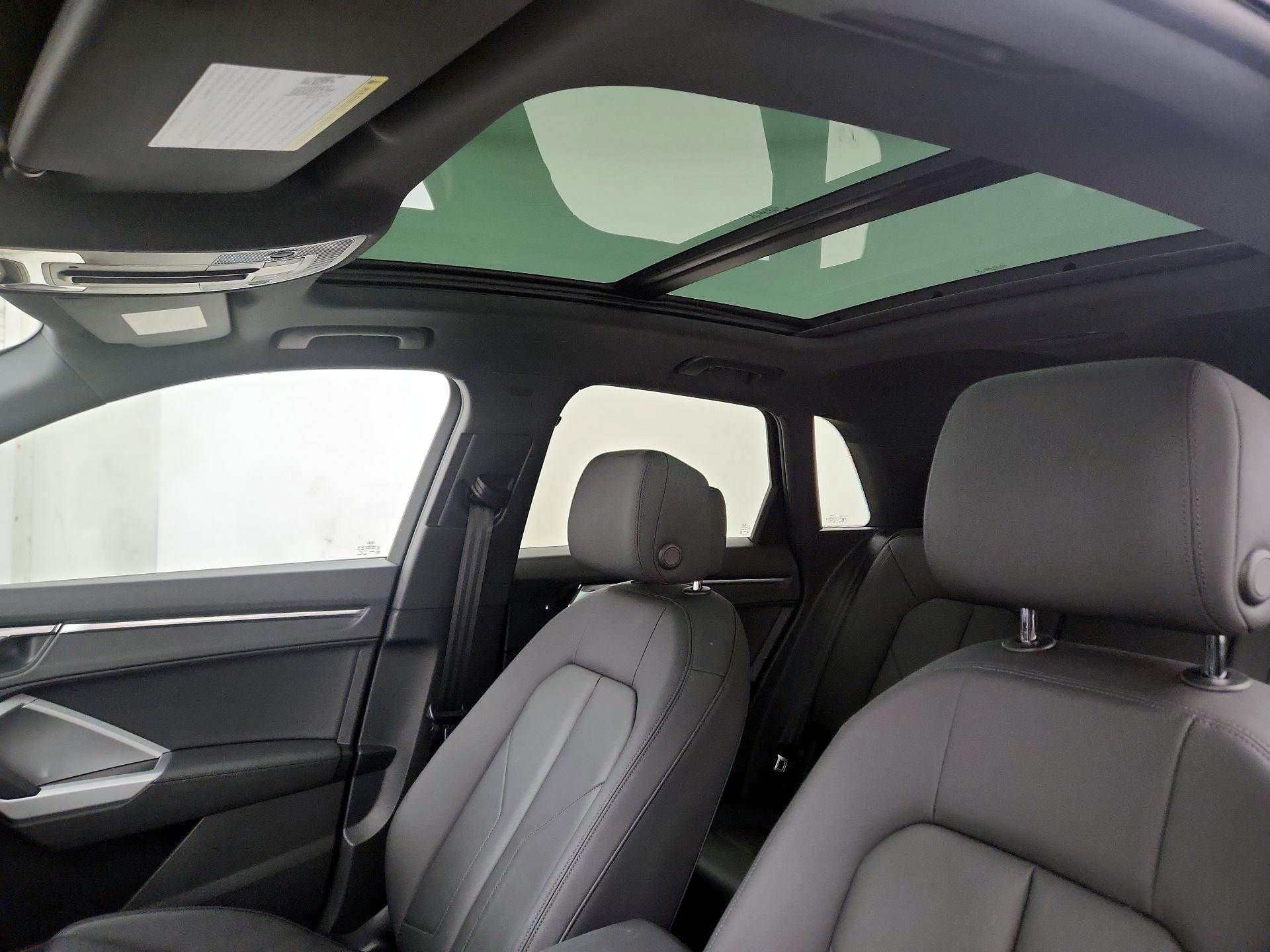 Thumbnail: 2021 Audi Q3 - 19