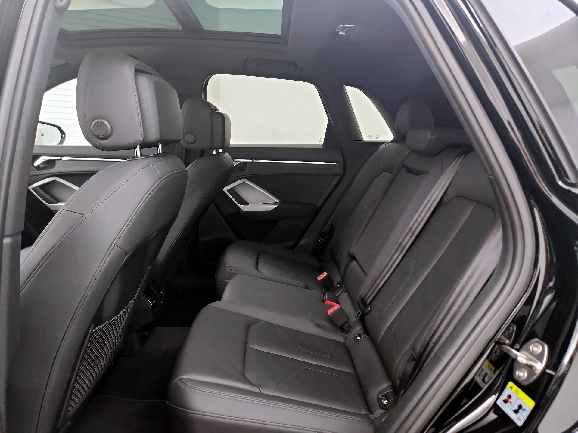 Thumbnail: 2021 Audi Q3 - 20