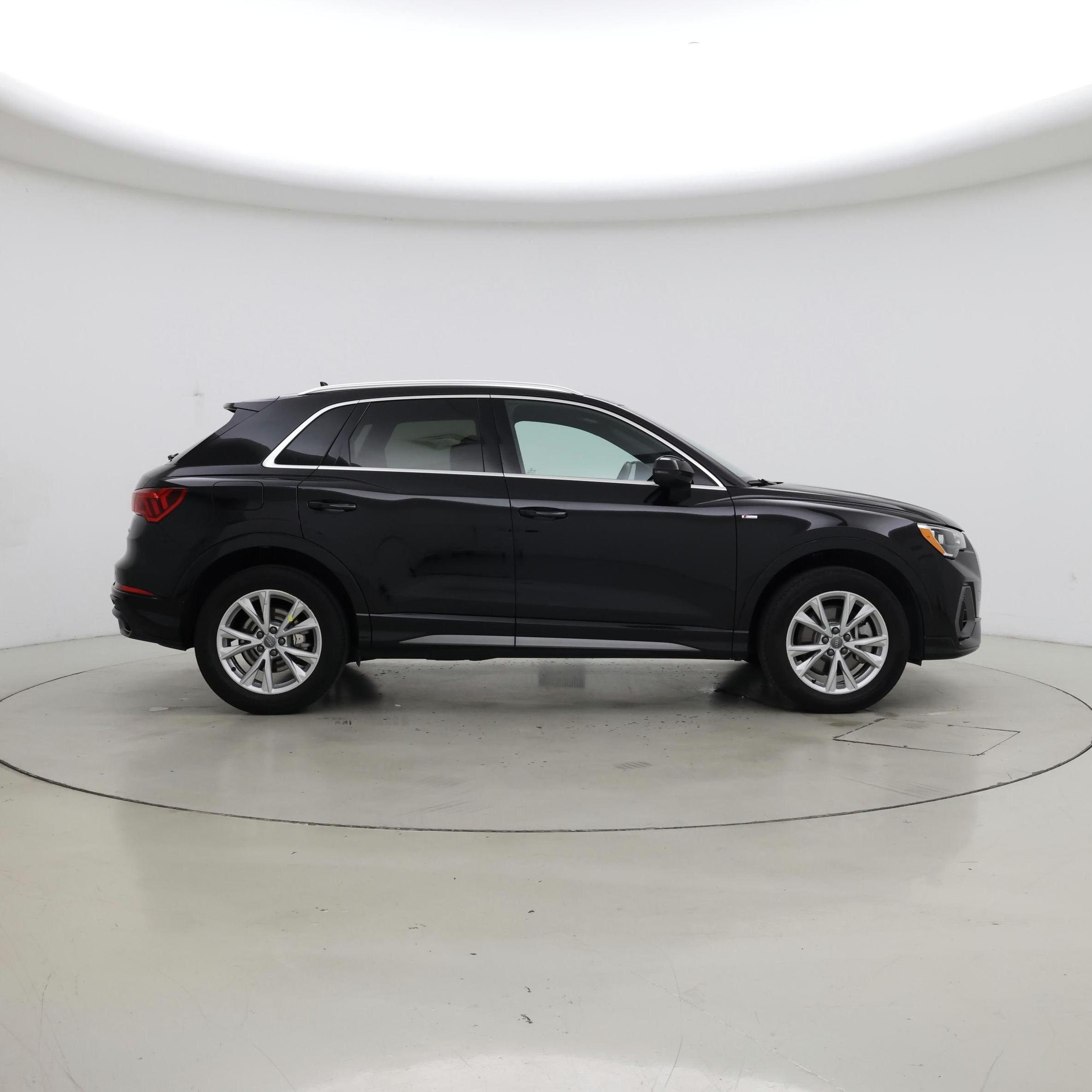 Thumbnail: 2021 Audi Q3 - 7