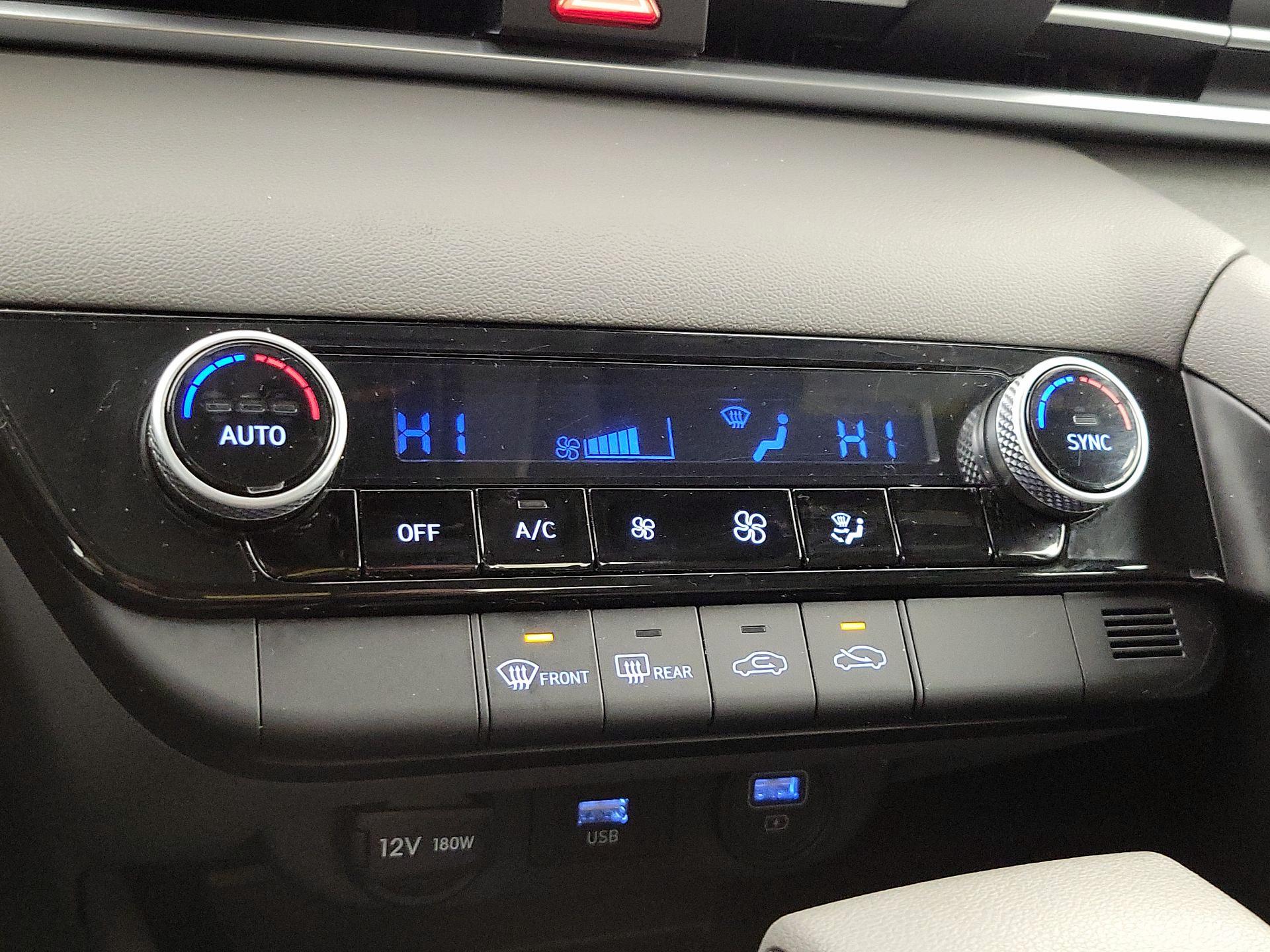 Thumbnail: 2022 Hyundai Elantra - 16