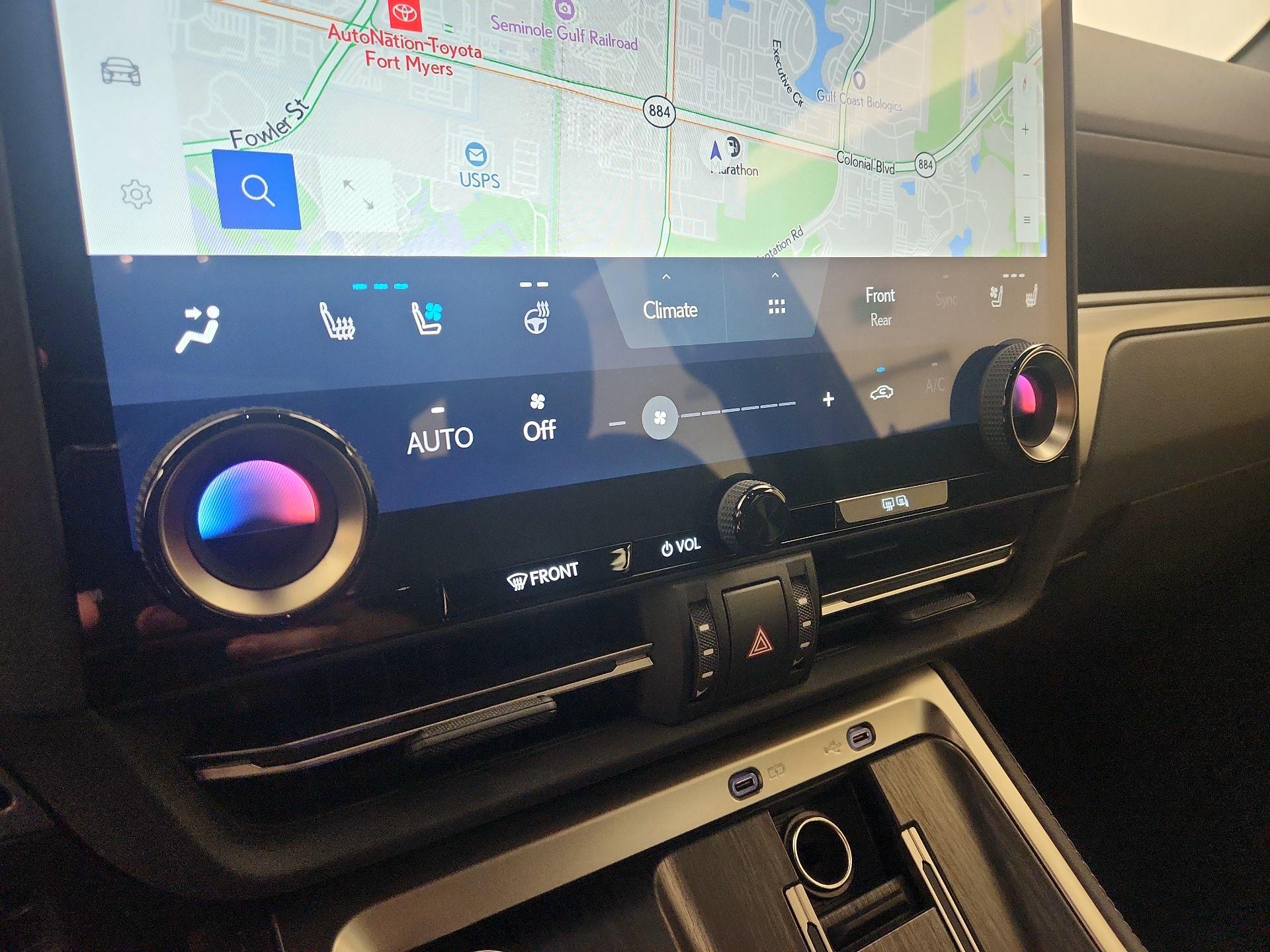 Thumbnail: 2024 Lexus GX - 17