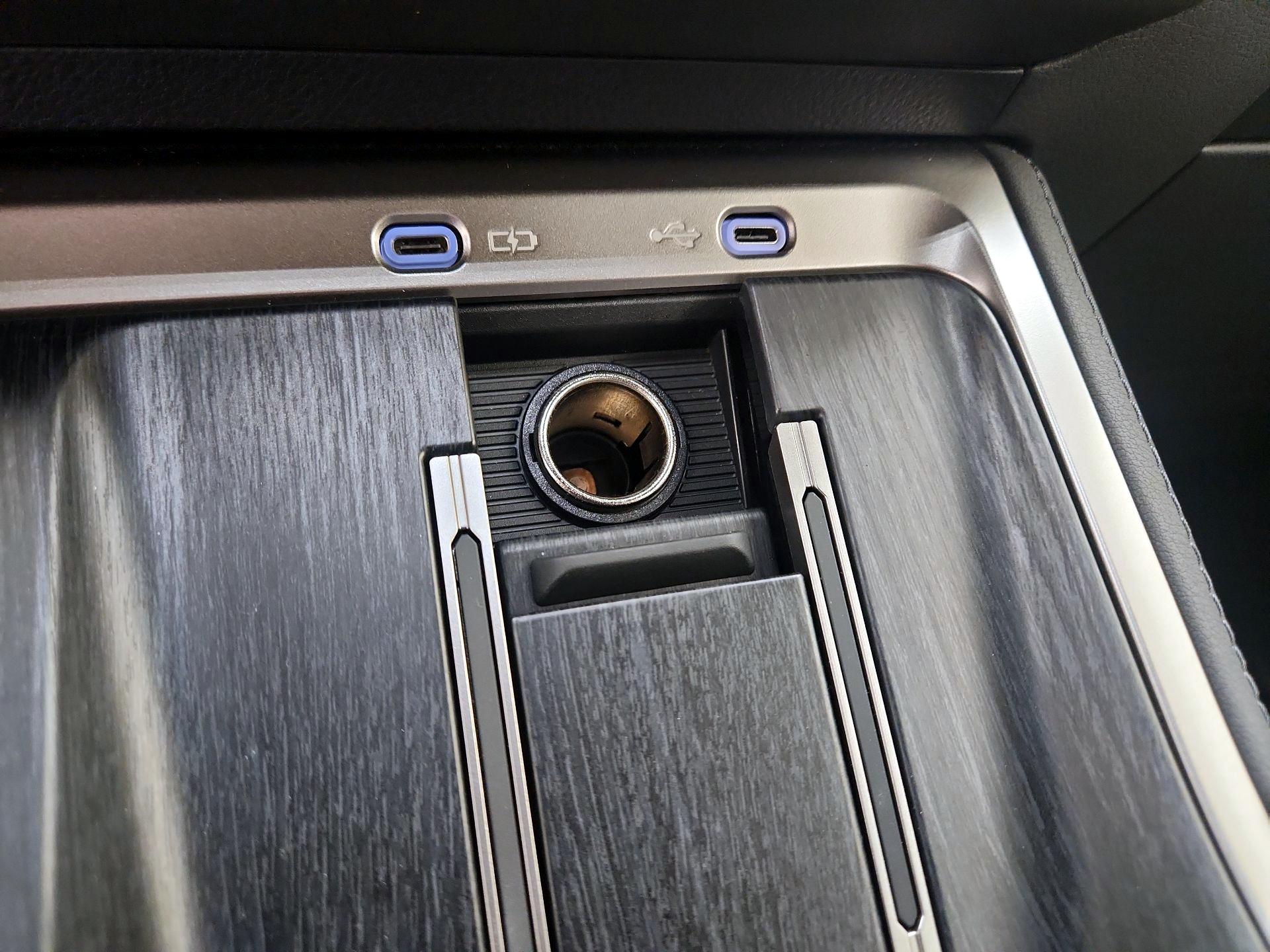 Thumbnail: 2024 Lexus GX - 19