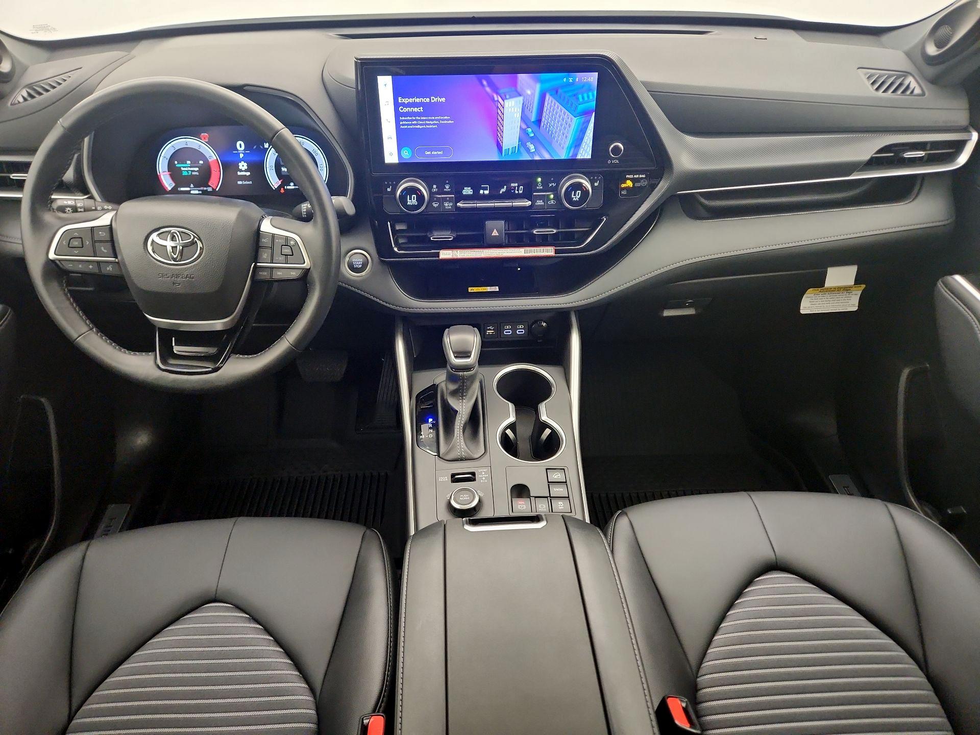 Thumbnail: 2025 Toyota Highlander - 9