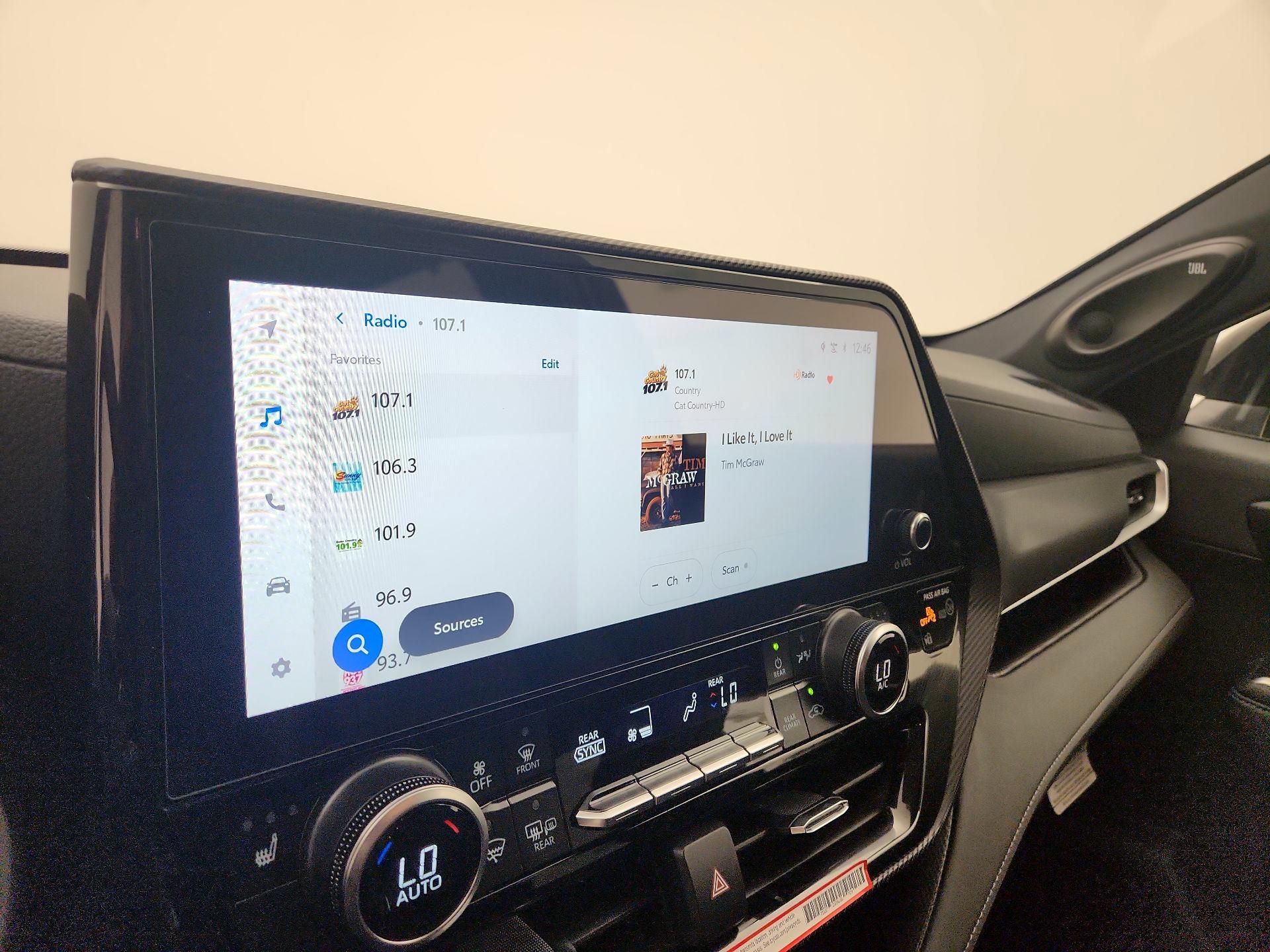 Thumbnail: 2025 Toyota Highlander - 15