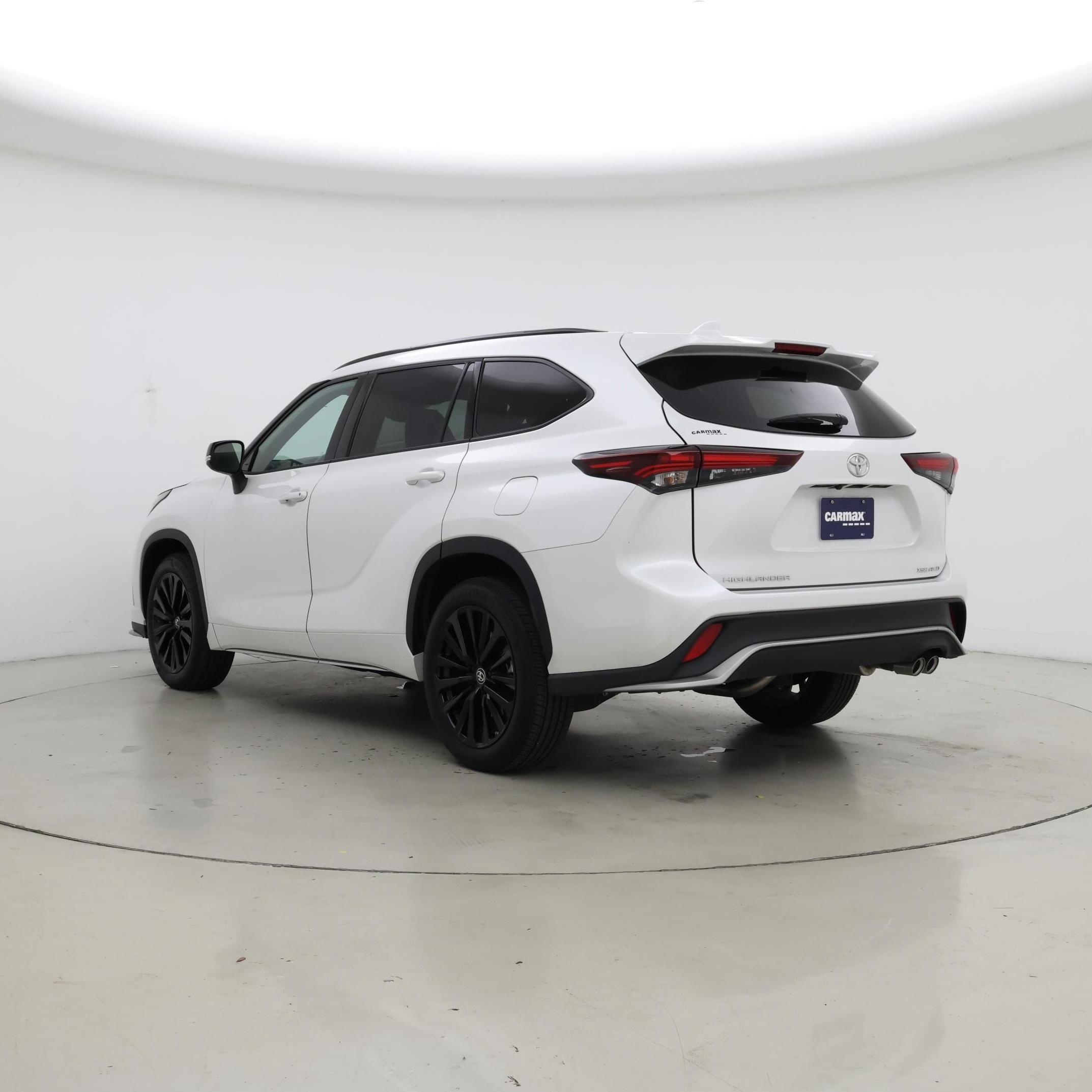 Thumbnail: 2025 Toyota Highlander - 2