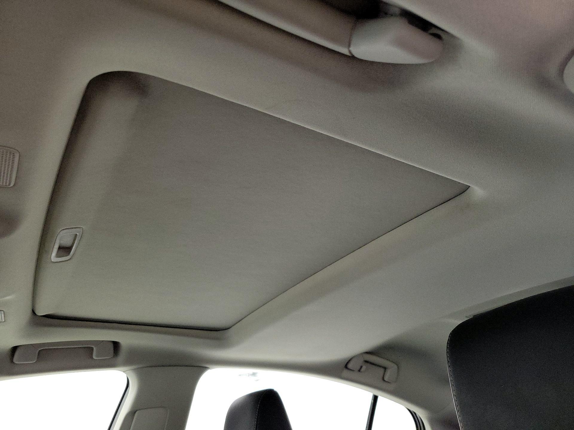 Thumbnail: 2019 Lexus ES - 19