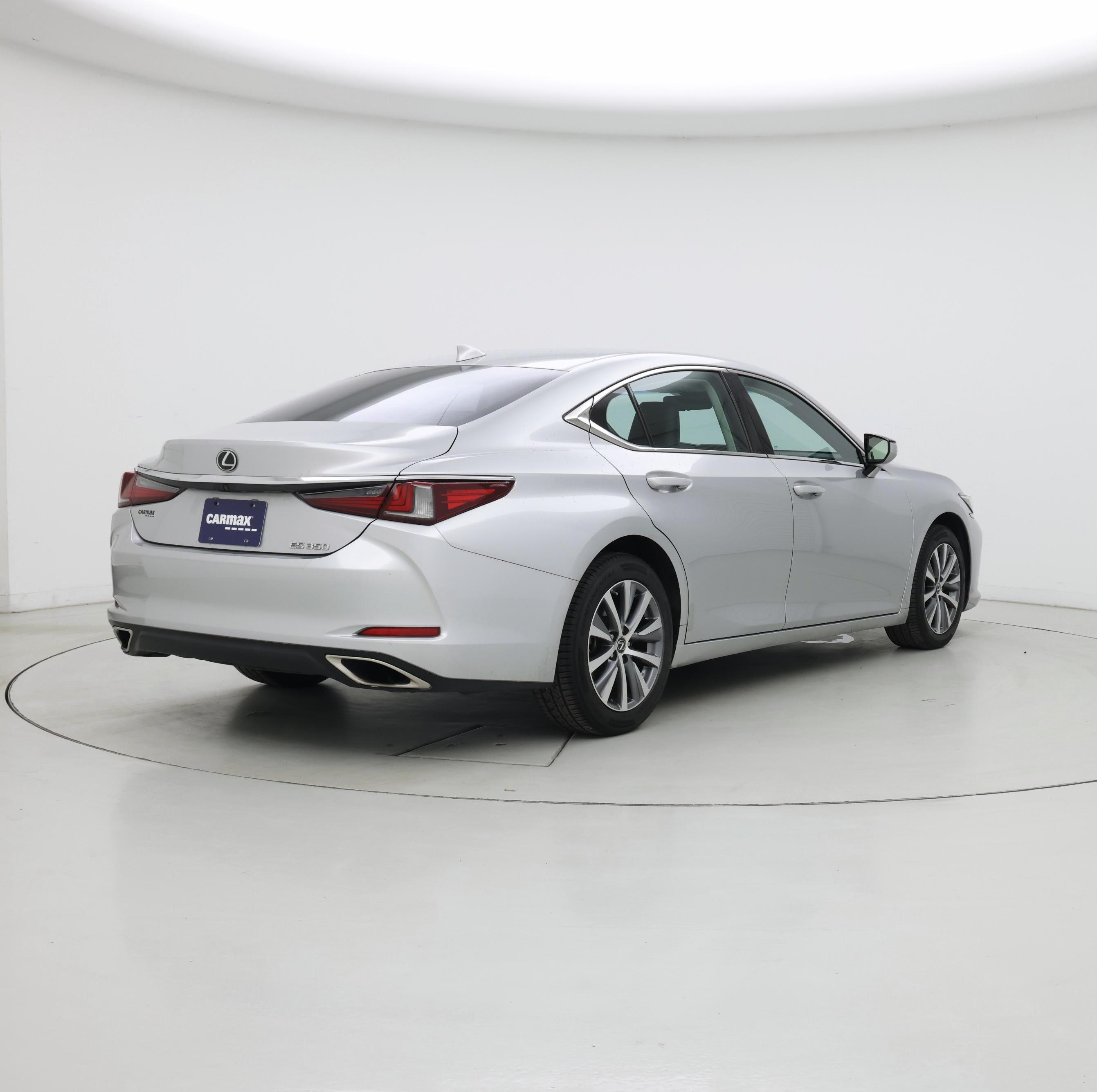 Thumbnail: 2019 Lexus ES - 8