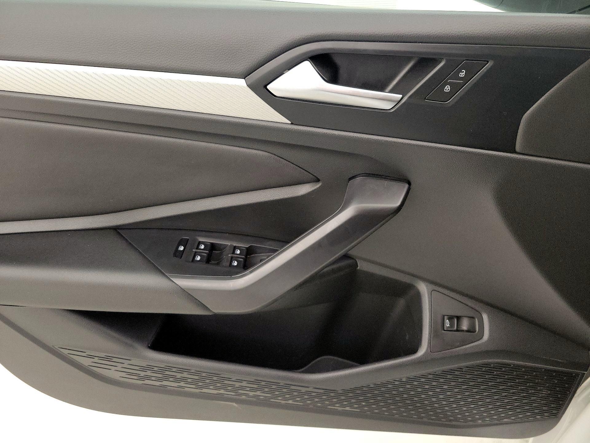 Thumbnail: 2019 Volkswagen Jetta - 12