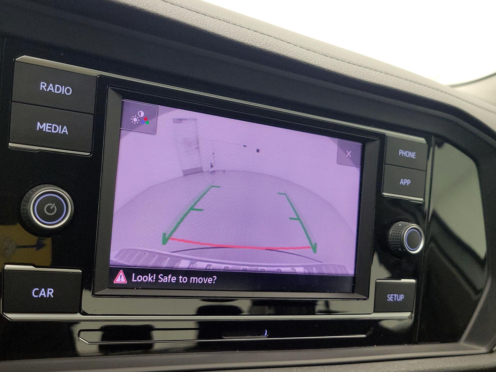 Thumbnail: 2019 Volkswagen Jetta - 14