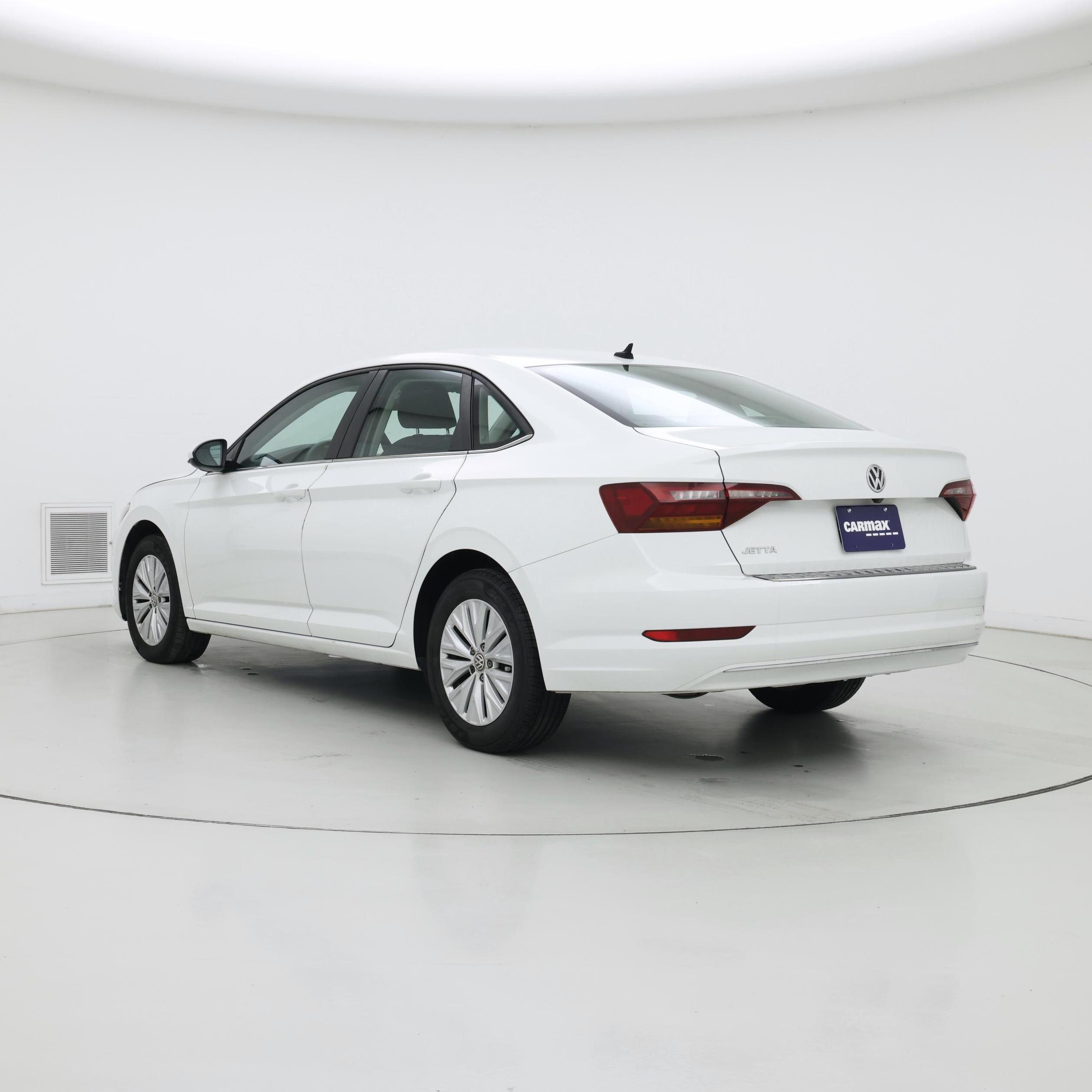 Thumbnail: 2019 Volkswagen Jetta - 2