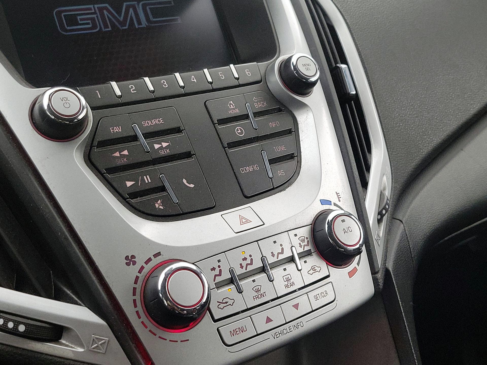 Thumbnail: 2017 GMC Terrain - 16