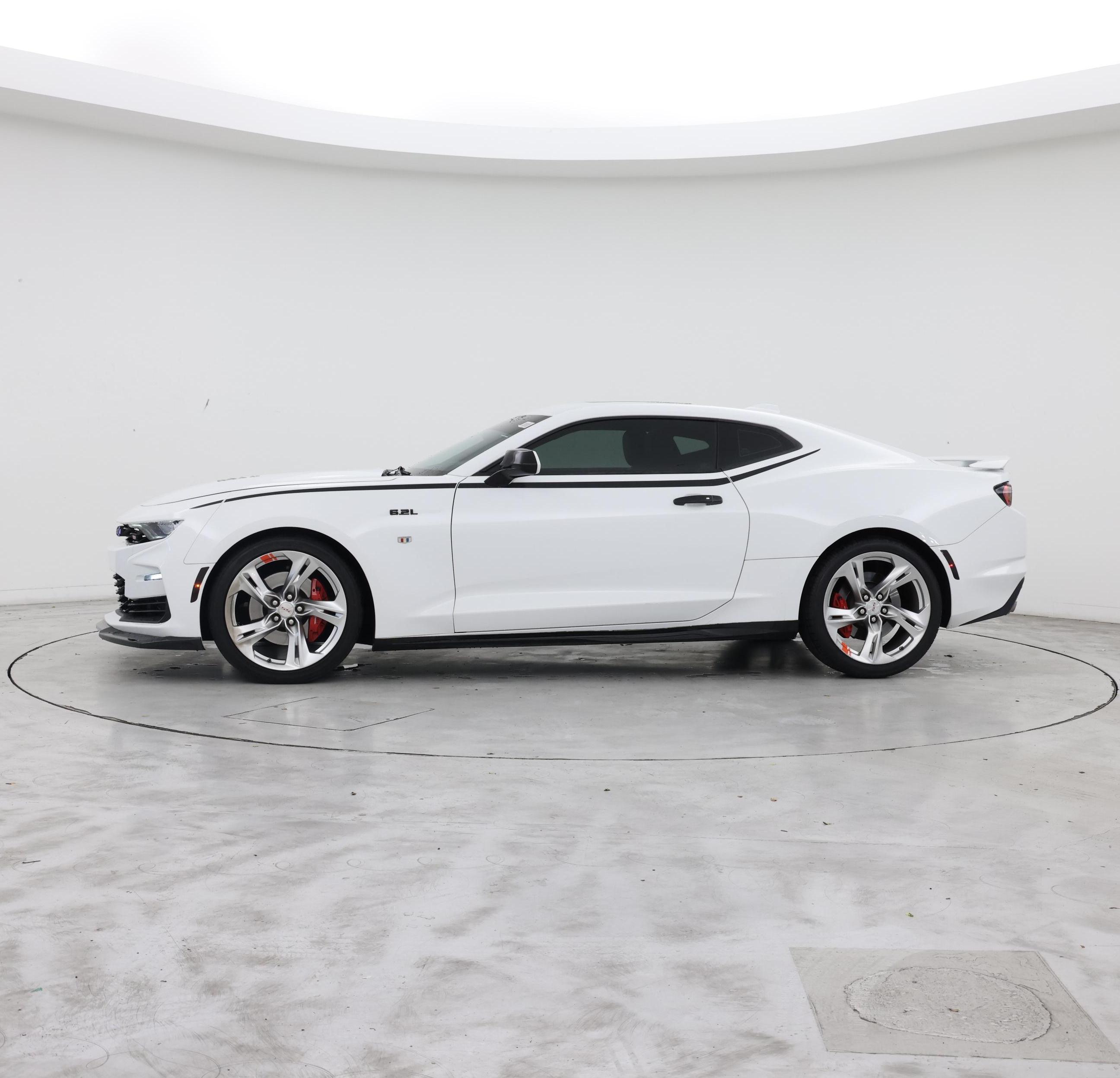 Thumbnail: 2021 Chevrolet Camaro - 3