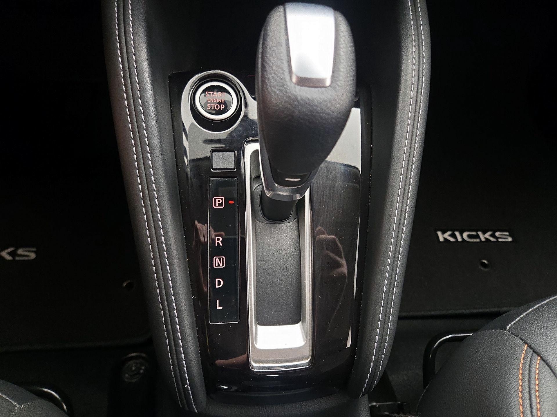 Thumbnail: 2020 Nissan Kicks - 16