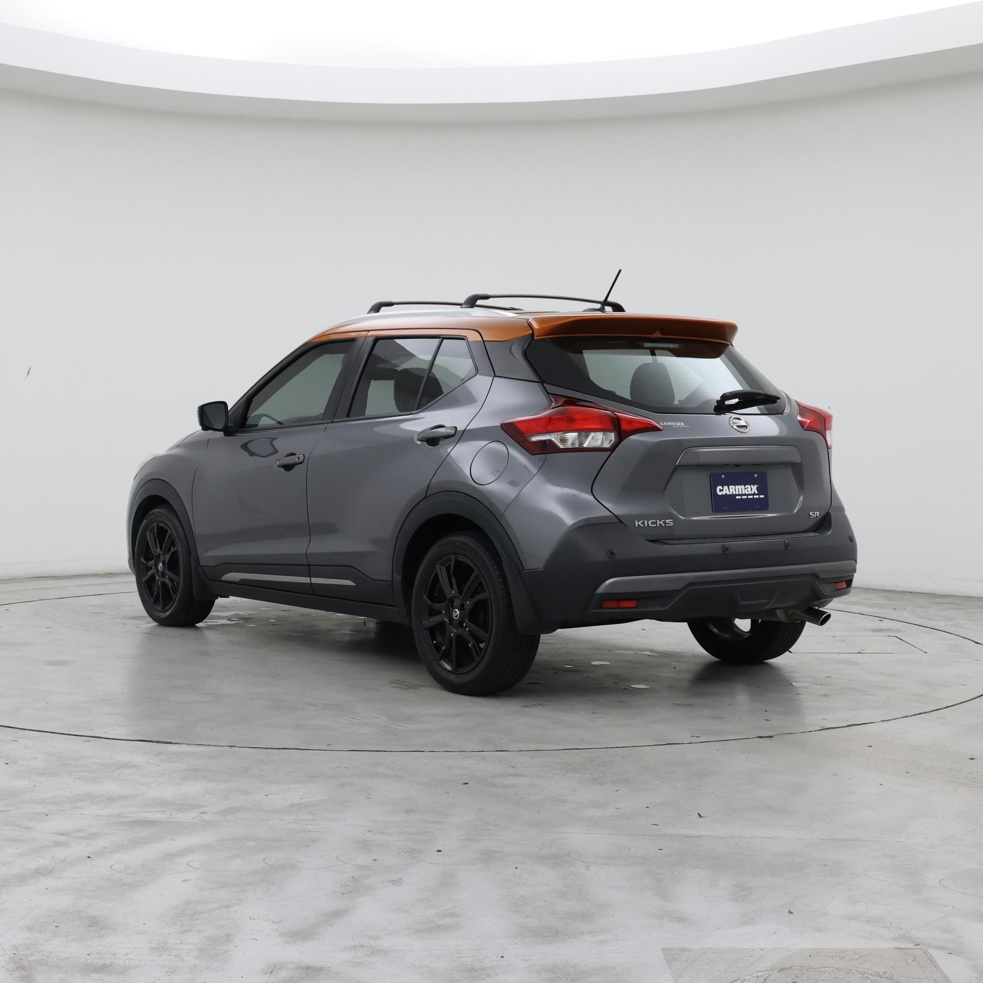 Thumbnail: 2020 Nissan Kicks - 2