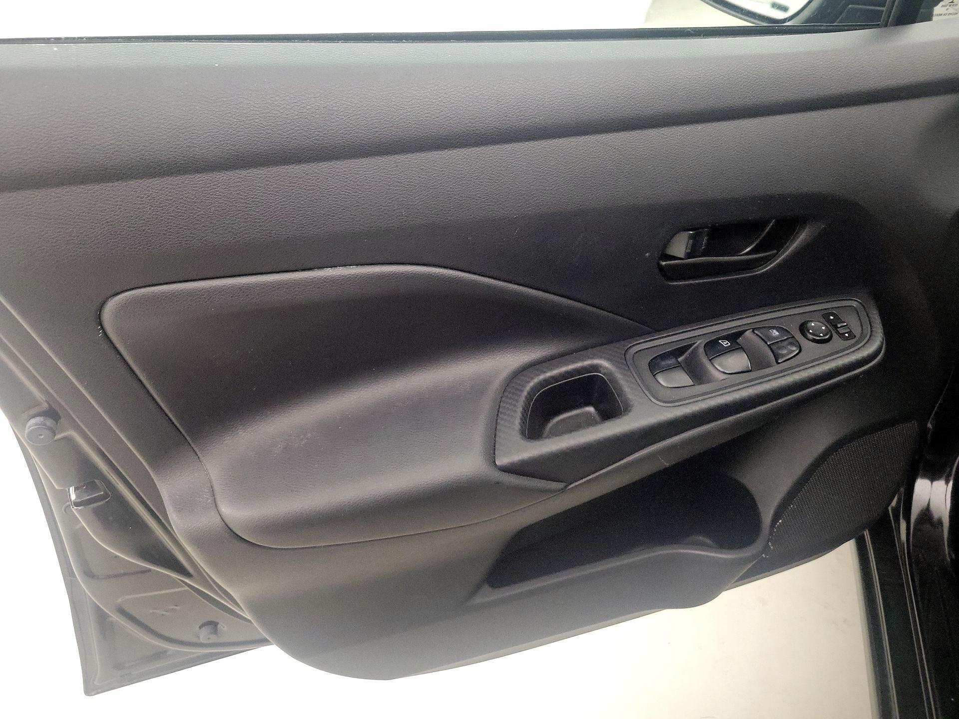 Thumbnail: 2020 Nissan Versa - 12