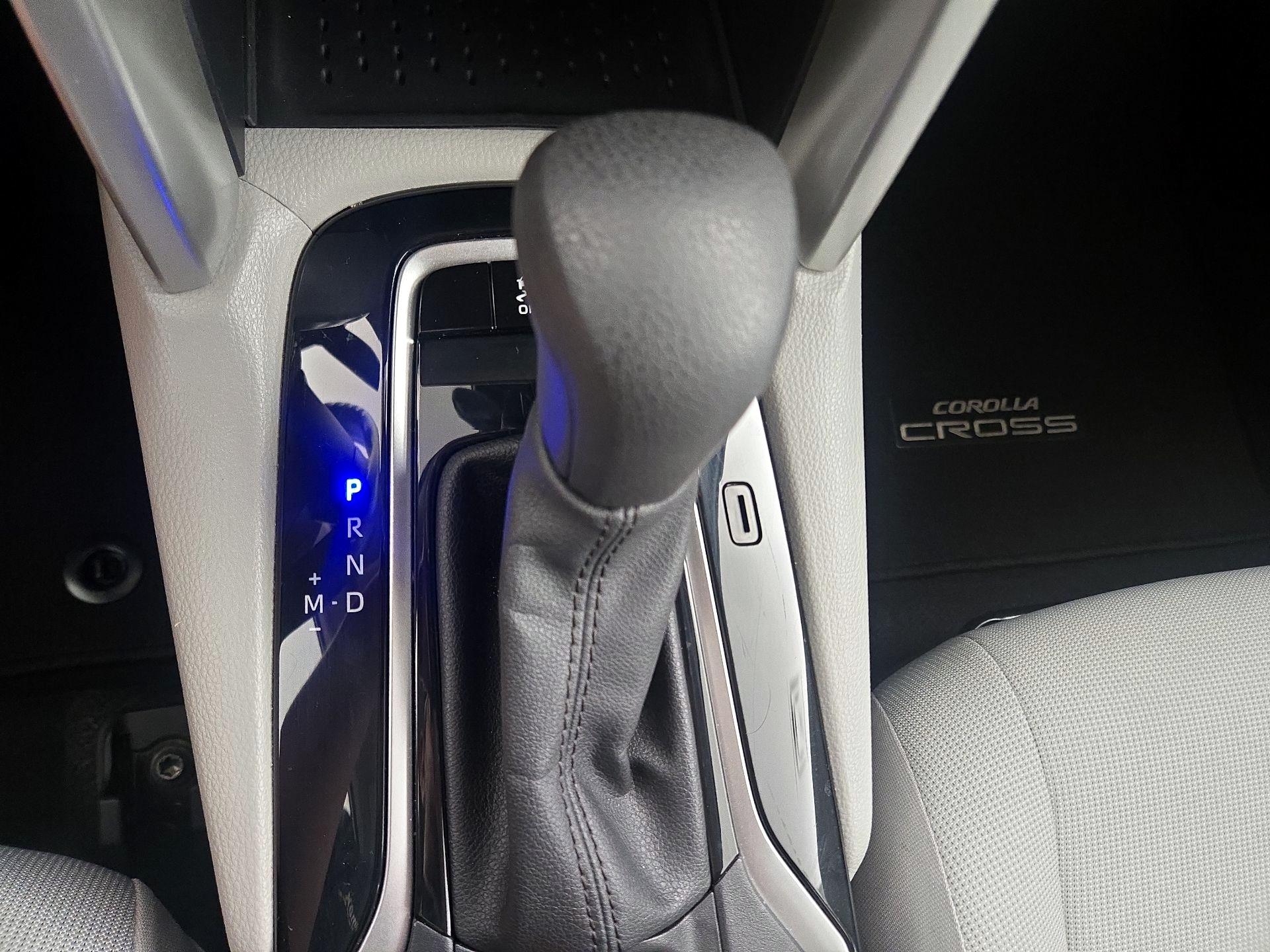 Thumbnail: 2022 Toyota Corolla Cross - 17