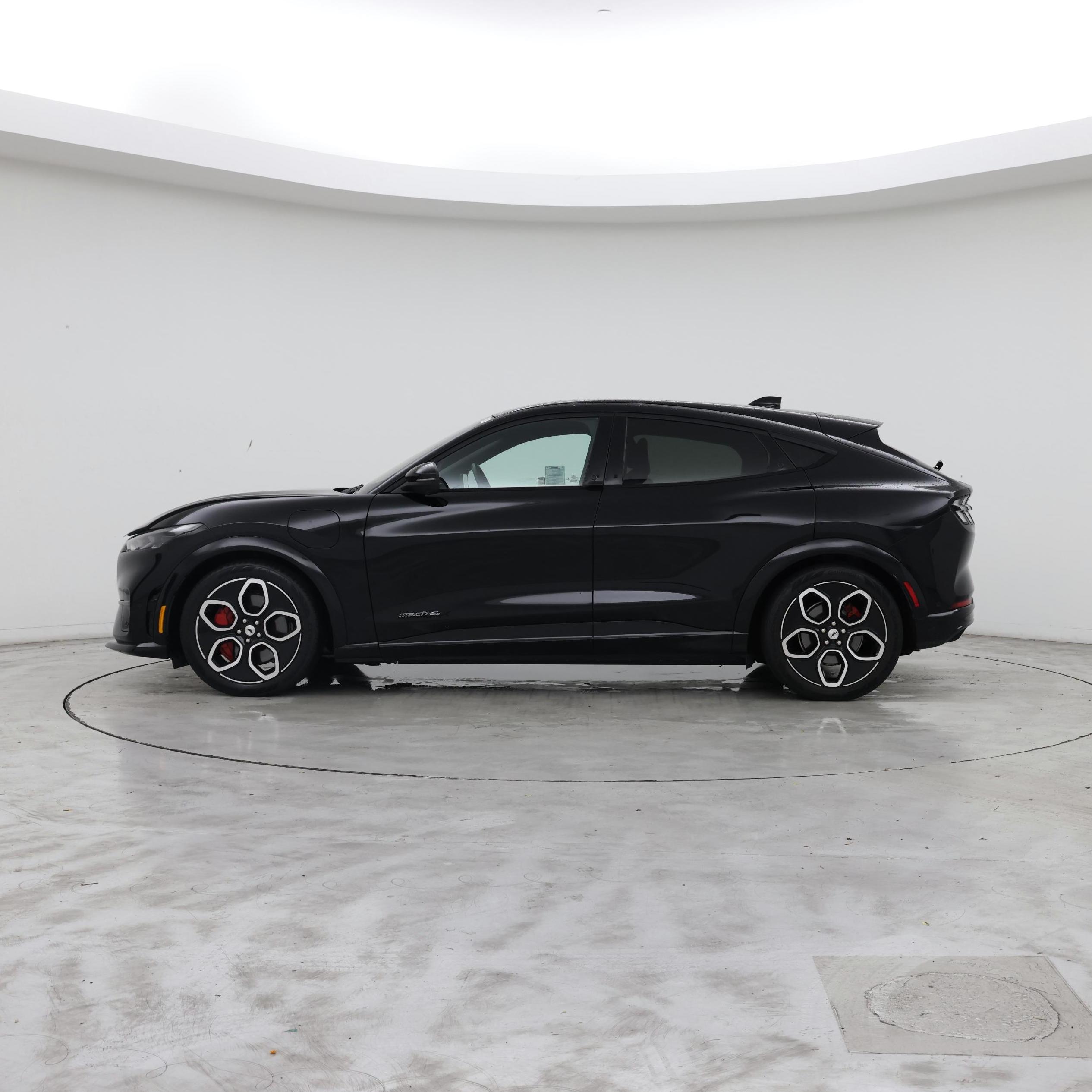 Thumbnail: 2022 Ford Mustang Mach-E - 4