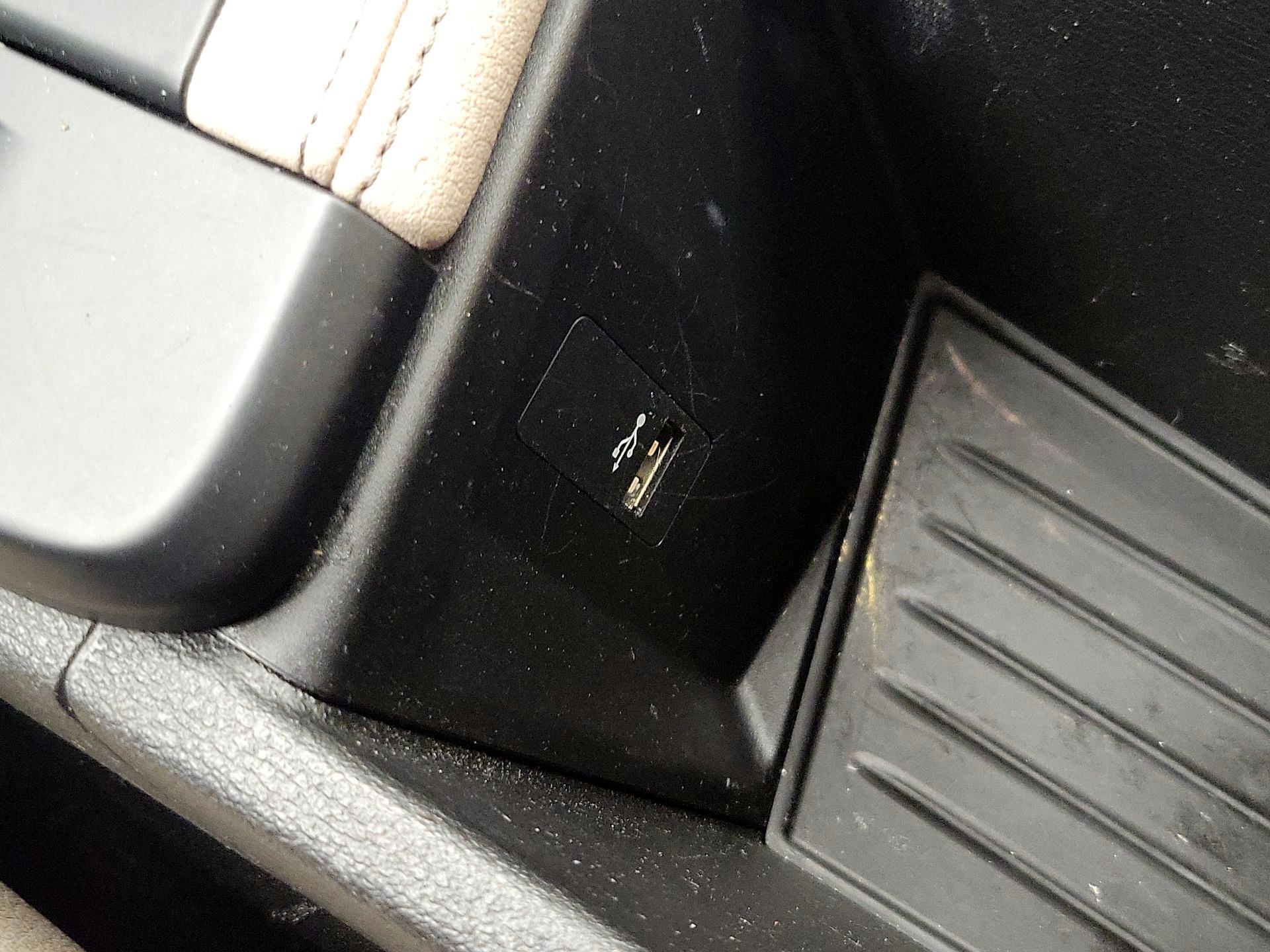 Thumbnail: 2018 BMW X1 - 18