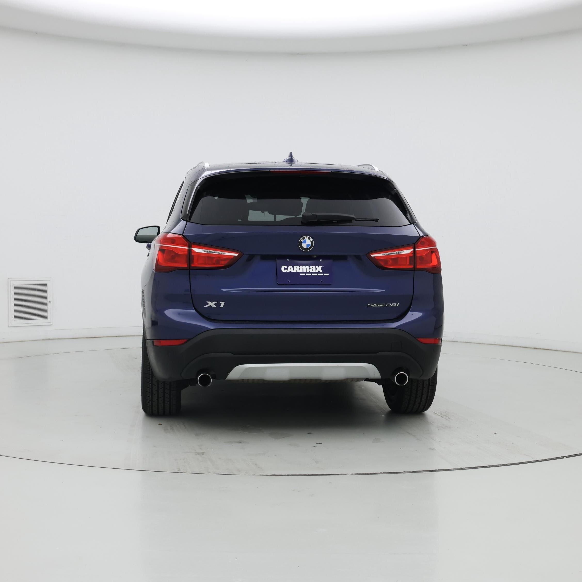 Thumbnail: 2018 BMW X1 - 6