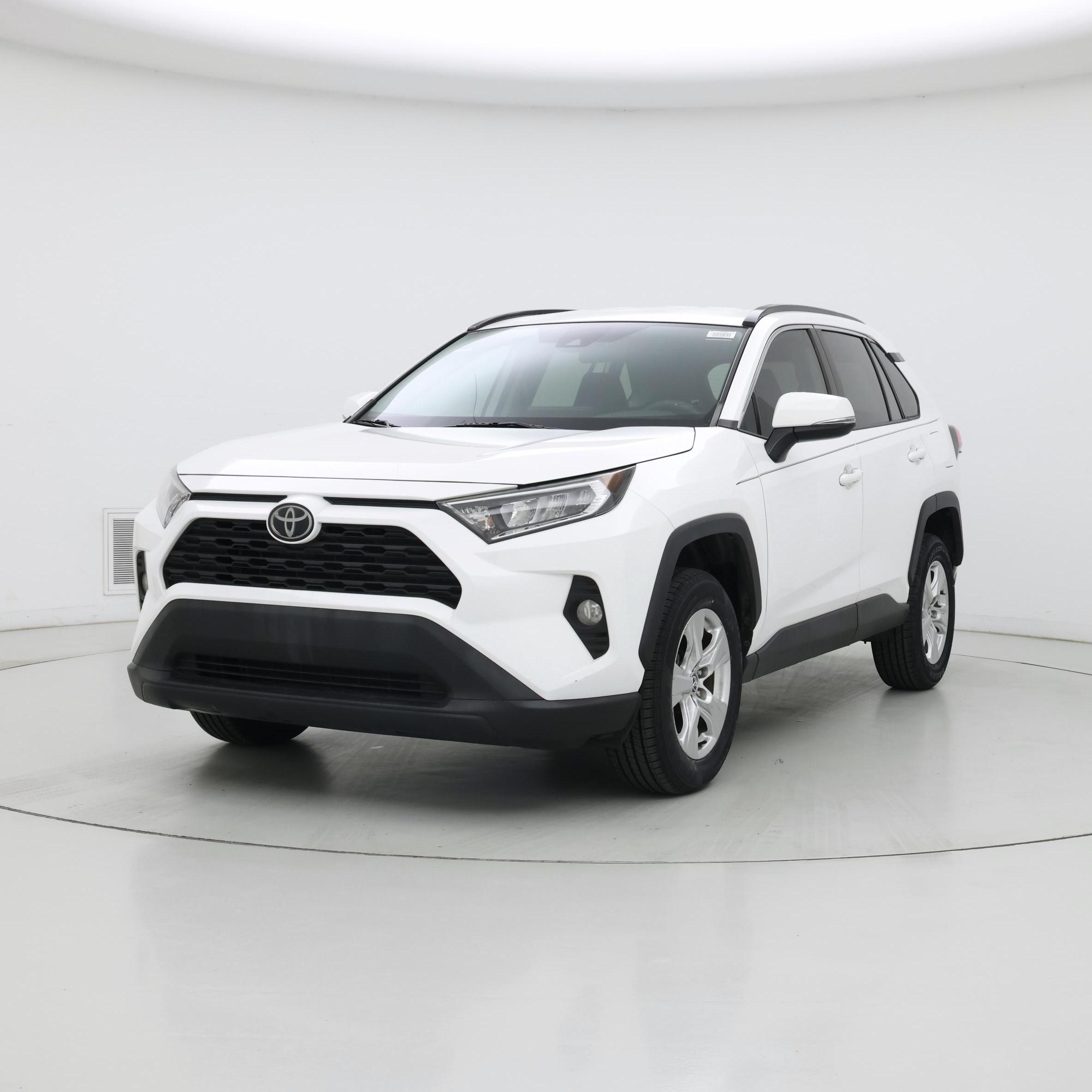 Thumbnail: 2021 Toyota RAV4 - 4
