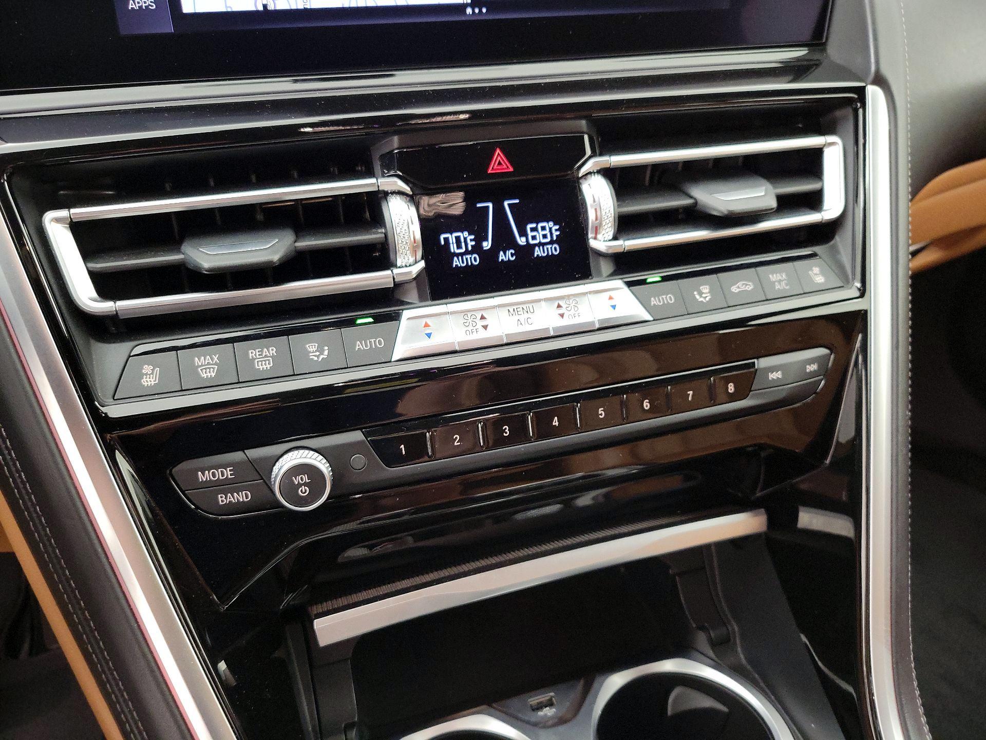 Thumbnail: 2019 BMW 8 Series - 17