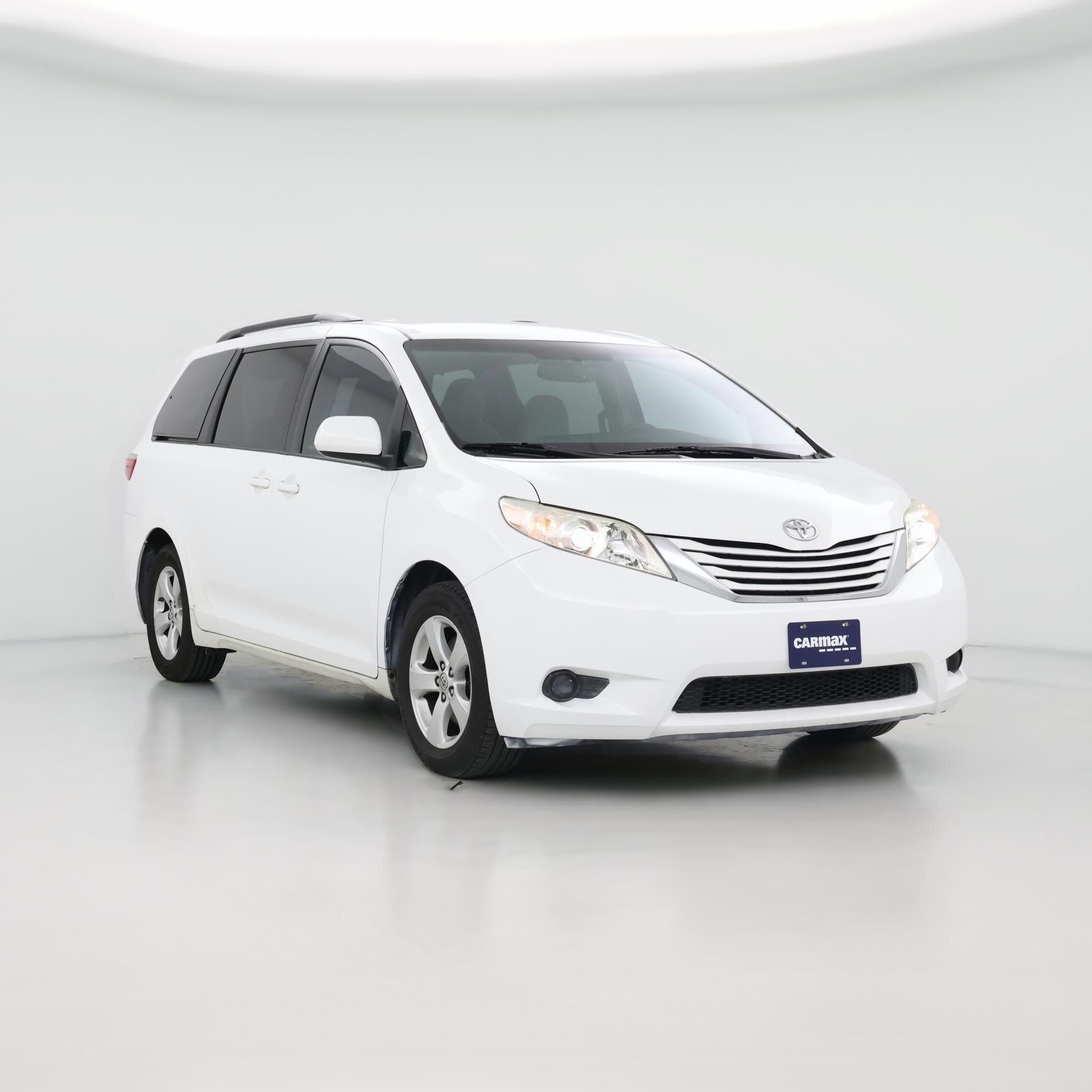 Thumbnail: 2015 Toyota Sienna - 1