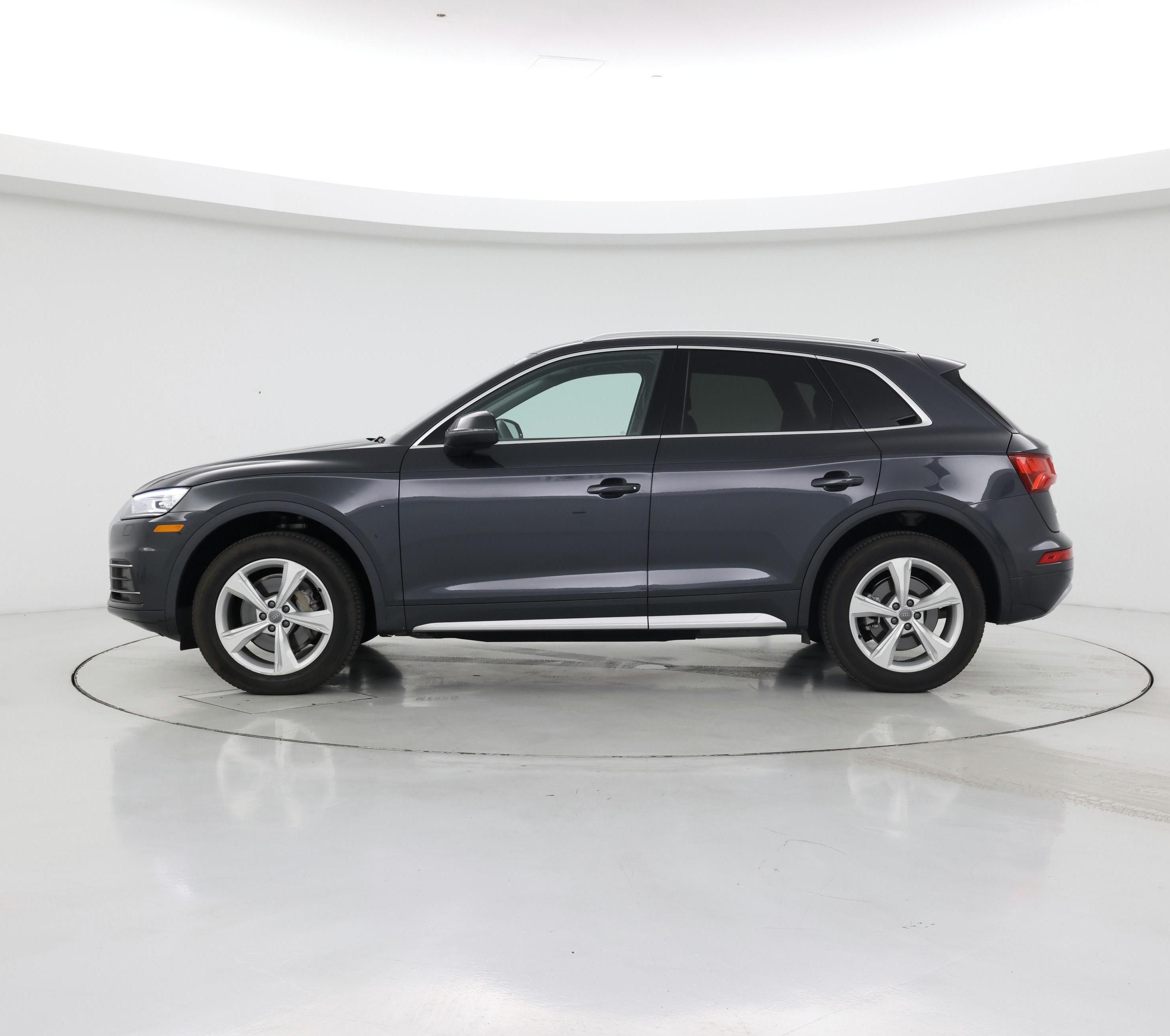 Thumbnail: 2020 Audi Q5 - 3