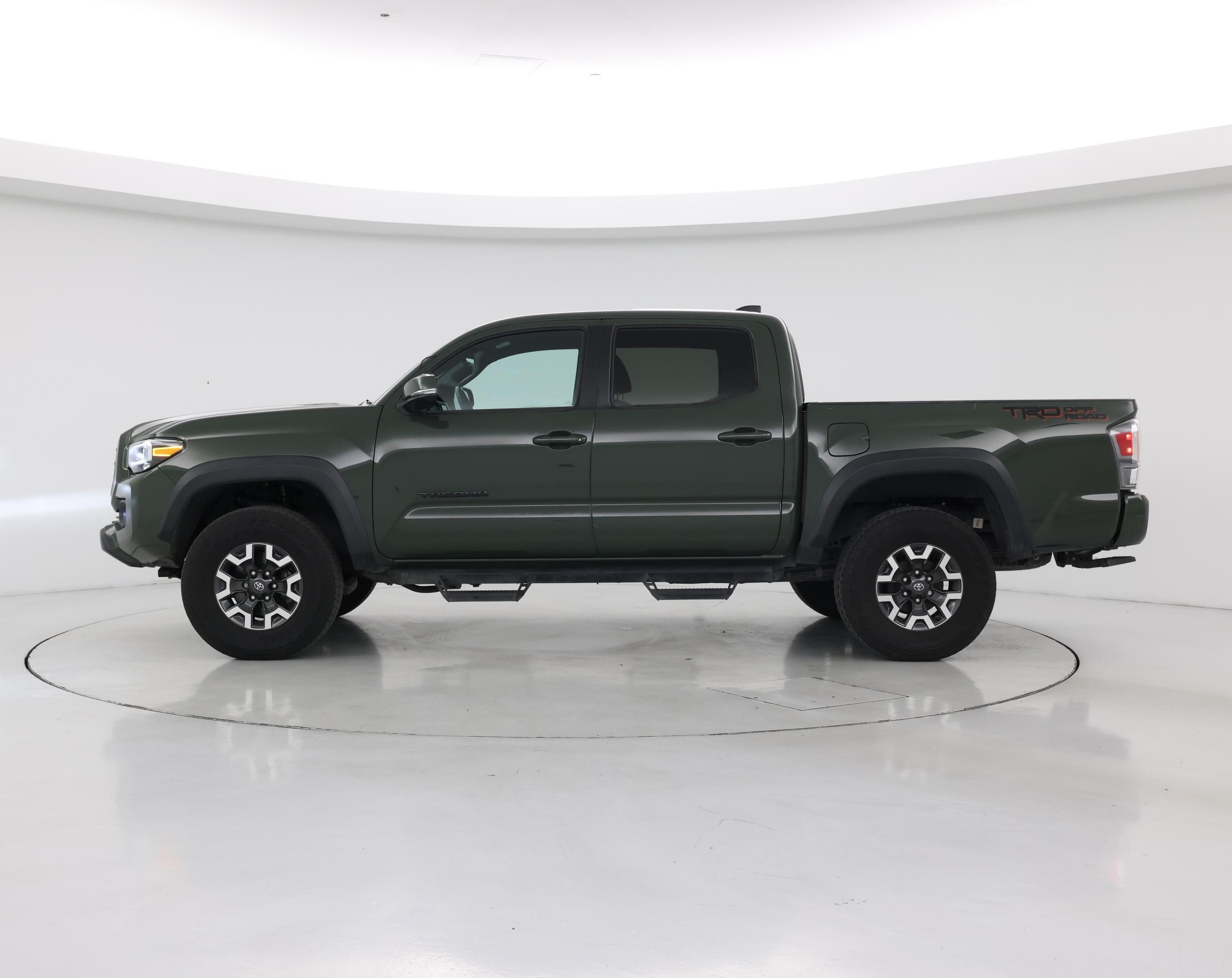 Thumbnail: 2022 Toyota Tacoma - 3