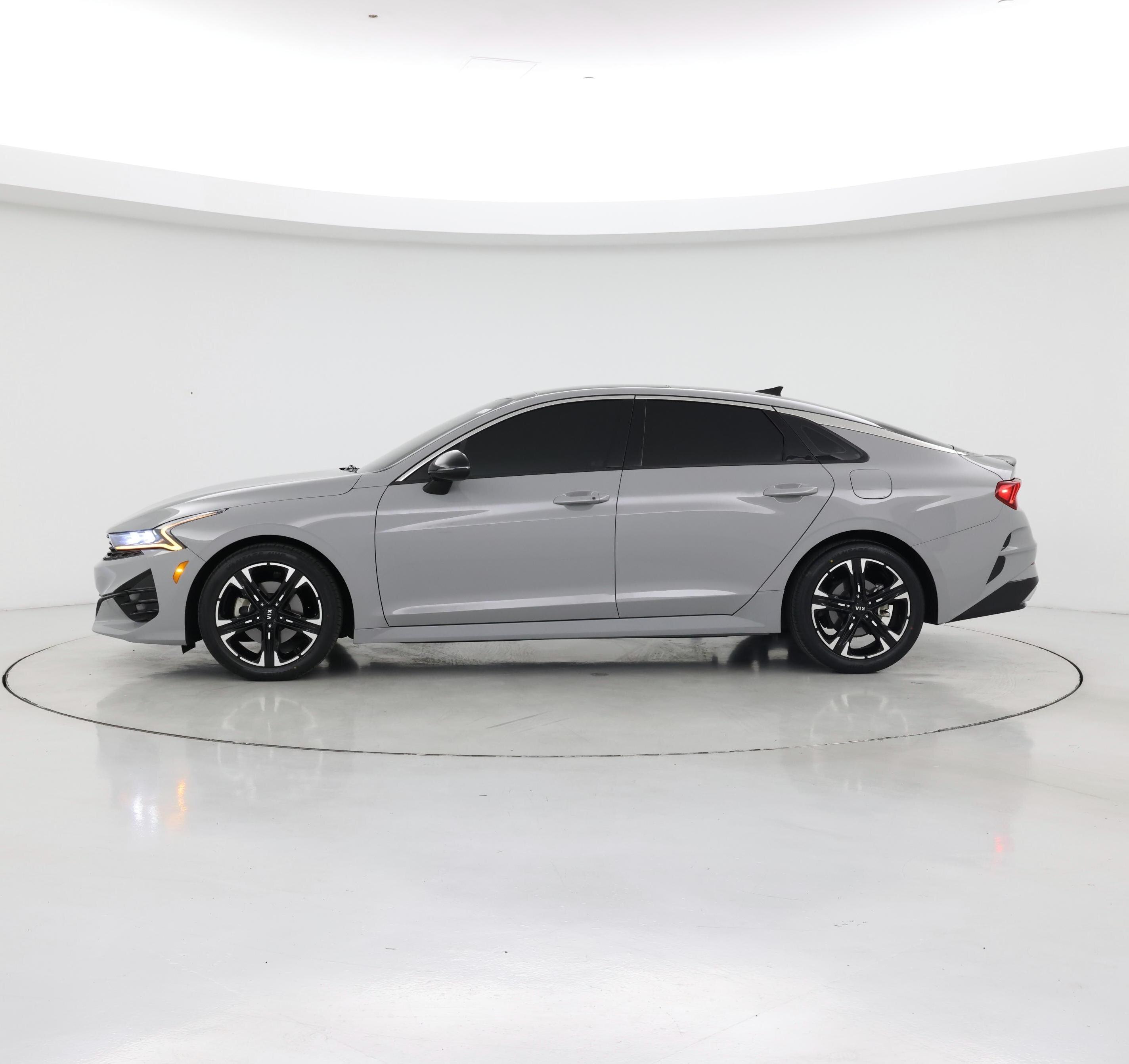 Thumbnail: 2021 Kia K5 - 3