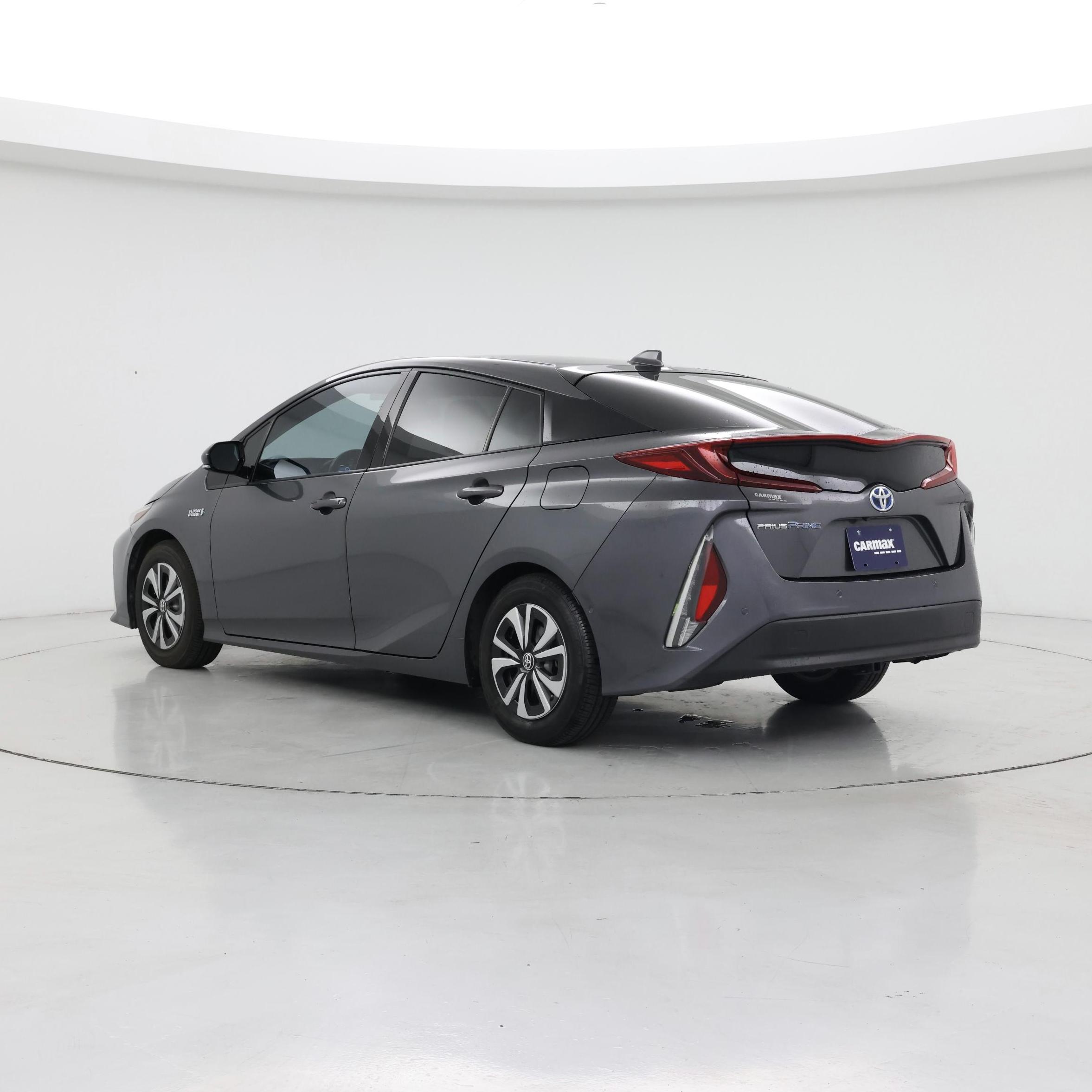 Thumbnail: 2017 Toyota Prius Prime - 2