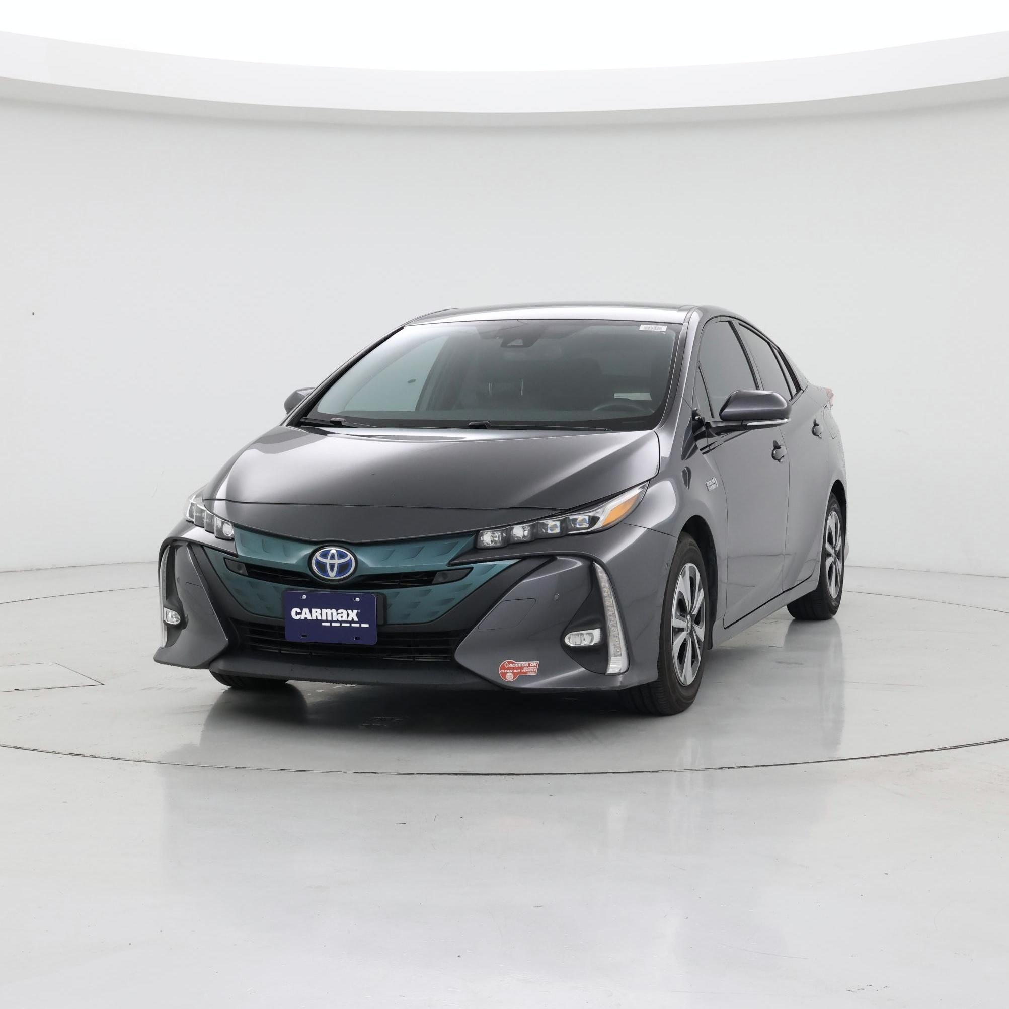 Thumbnail: 2017 Toyota Prius Prime - 4