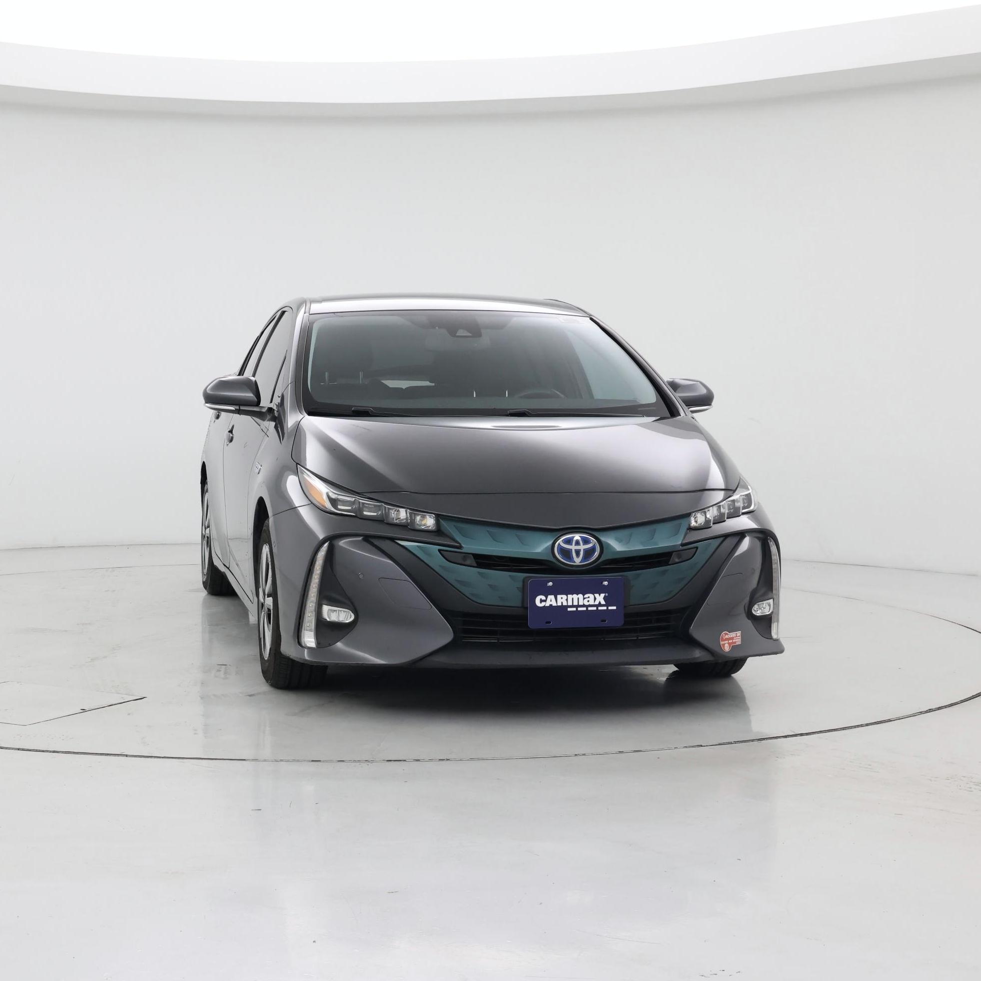 Thumbnail: 2017 Toyota Prius Prime - 5