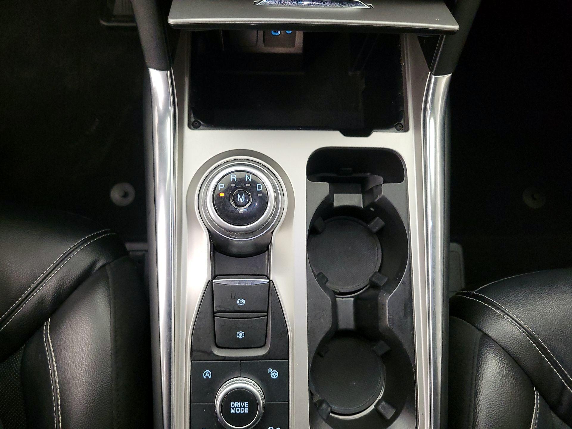 Thumbnail: 2020 Ford Explorer - 18