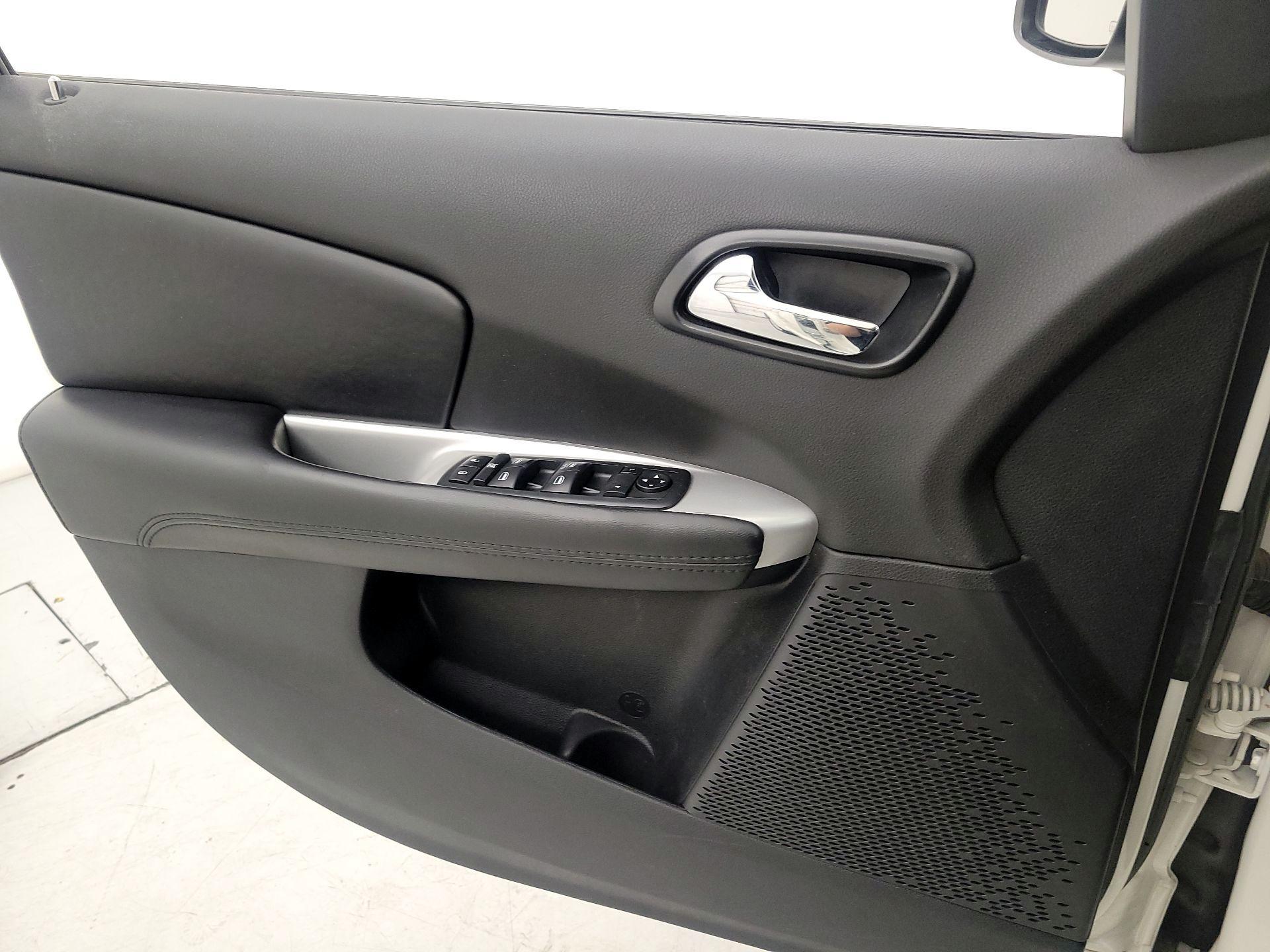 Thumbnail: 2020 Dodge Journey - 12