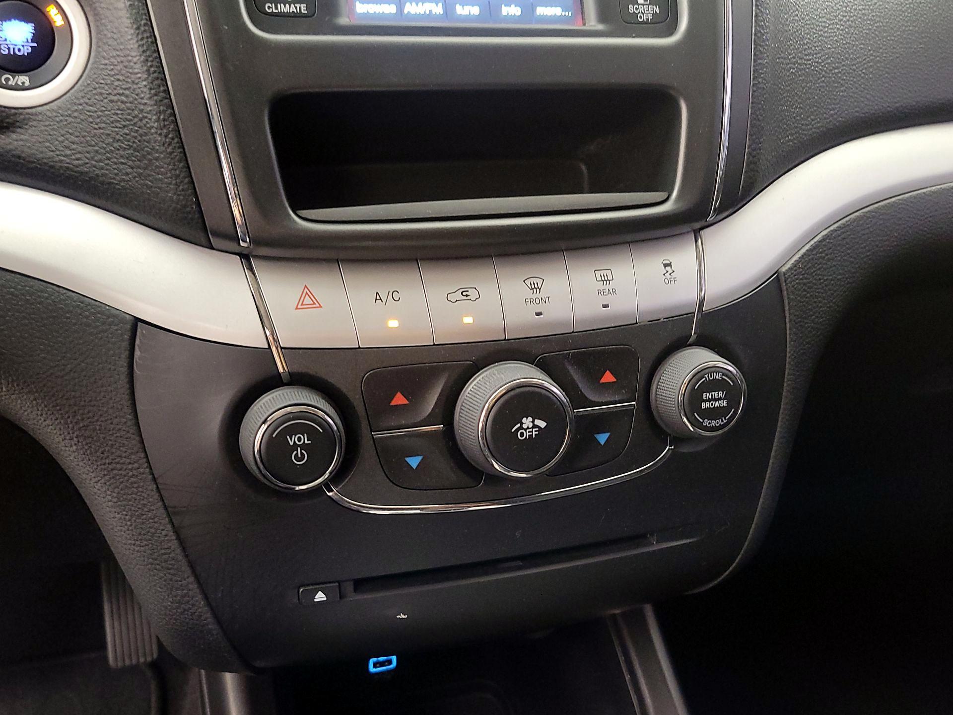 Thumbnail: 2020 Dodge Journey - 16