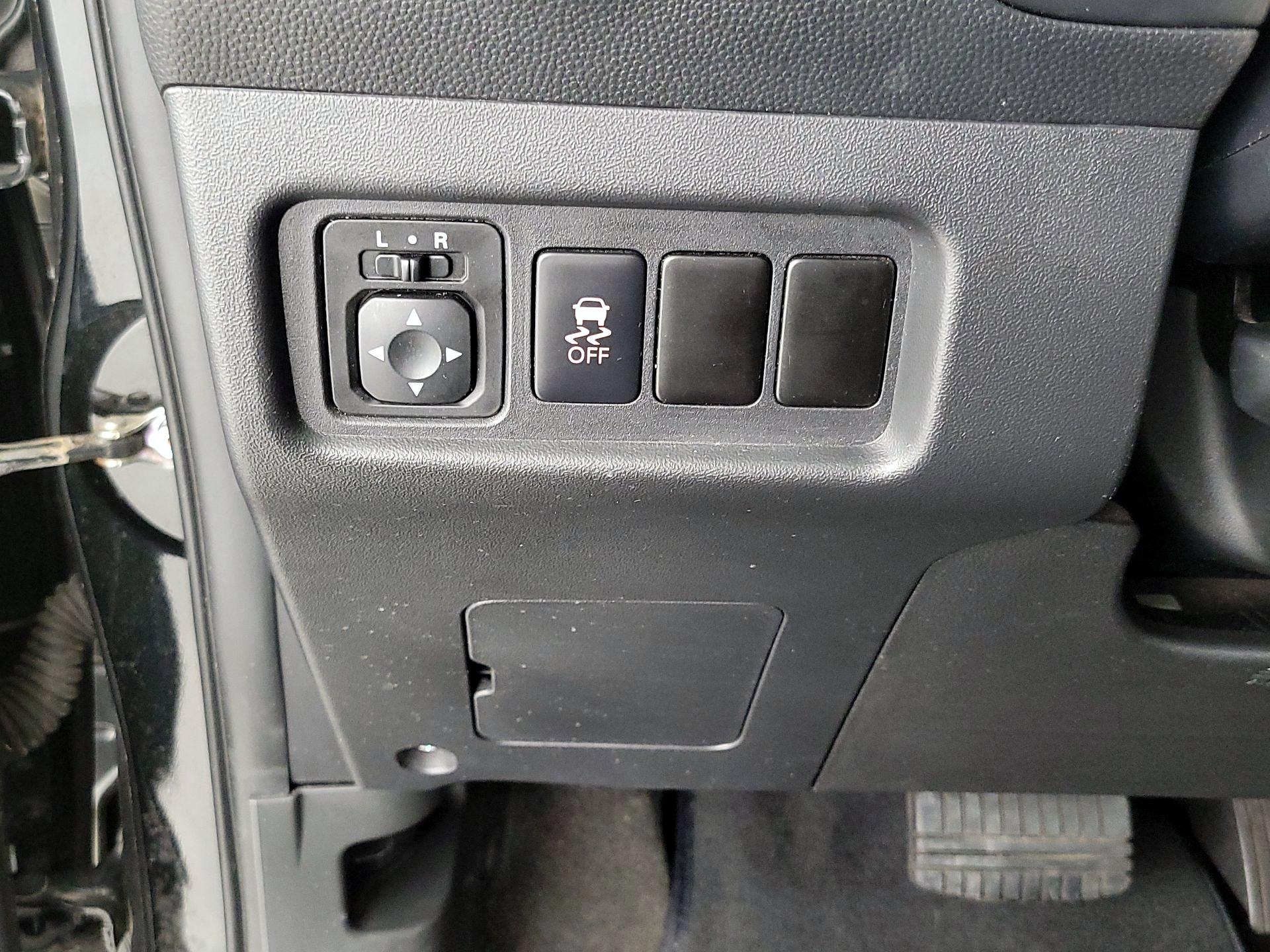 Thumbnail: 2018 Mitsubishi Mirage - 13