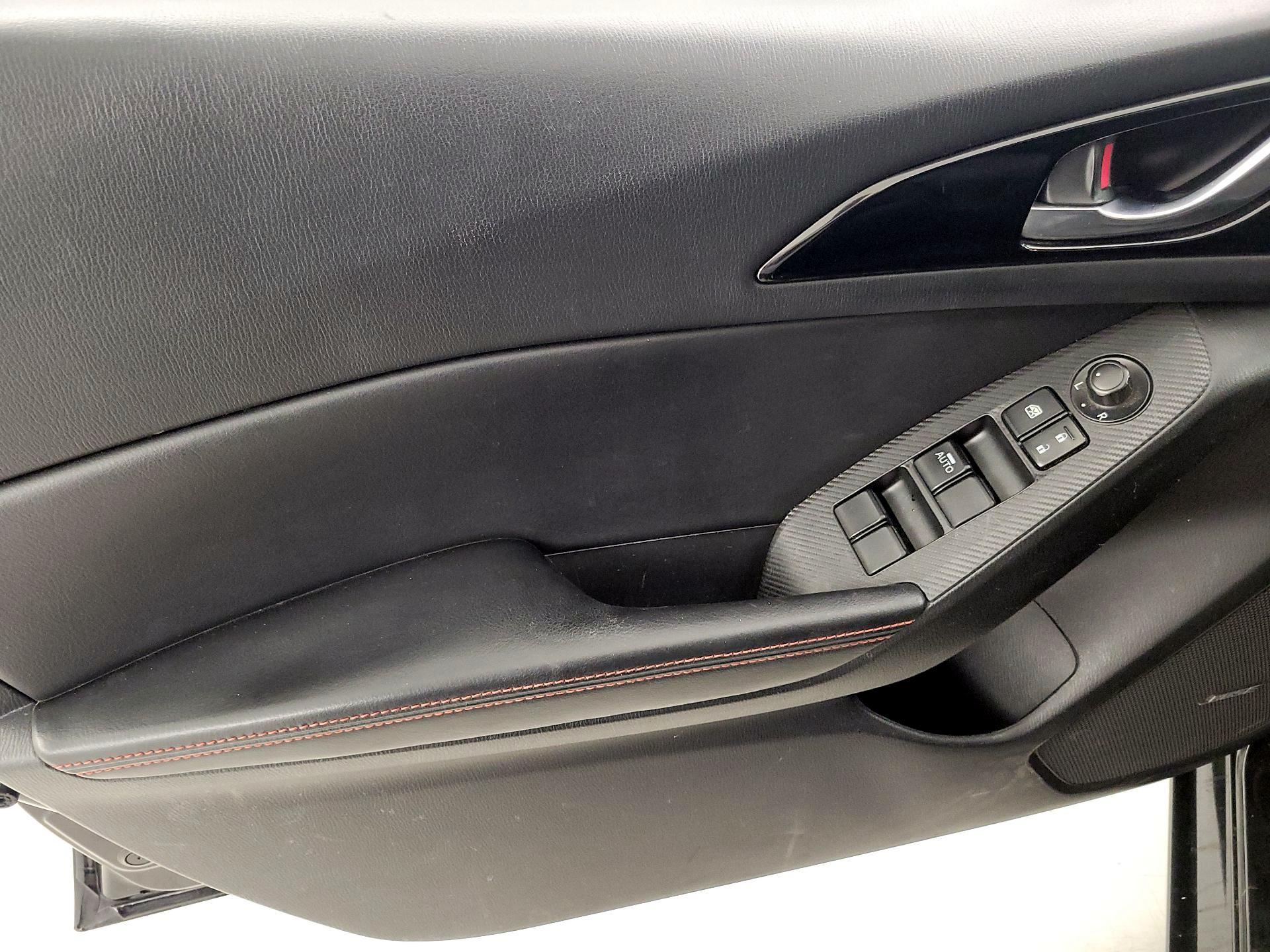Thumbnail: 2015 Mazda Mazda3 - 12