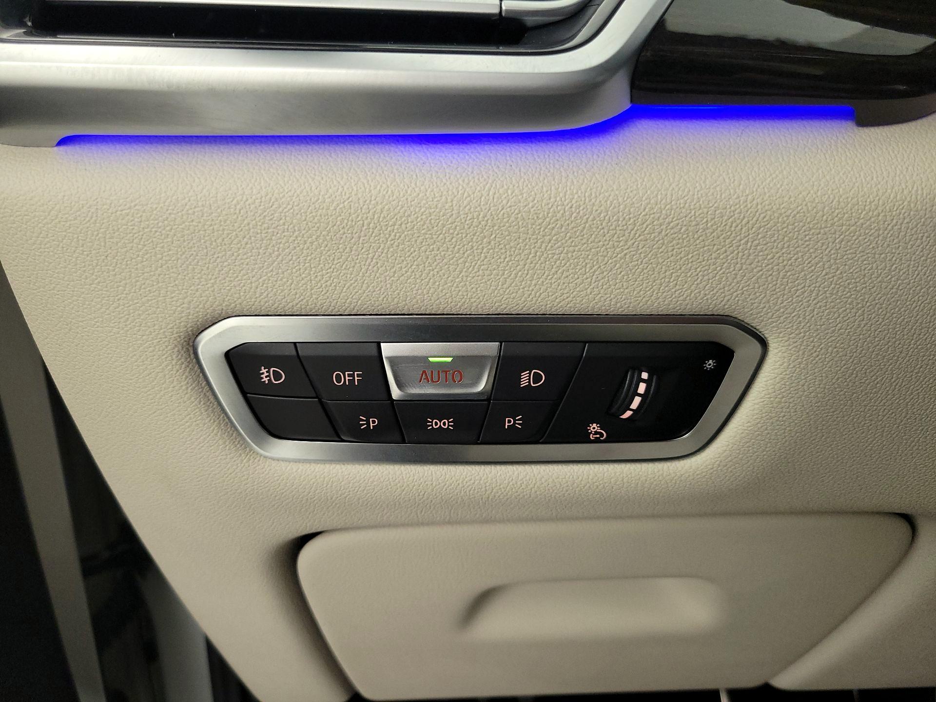 Thumbnail: 2020 BMW X5 - 13